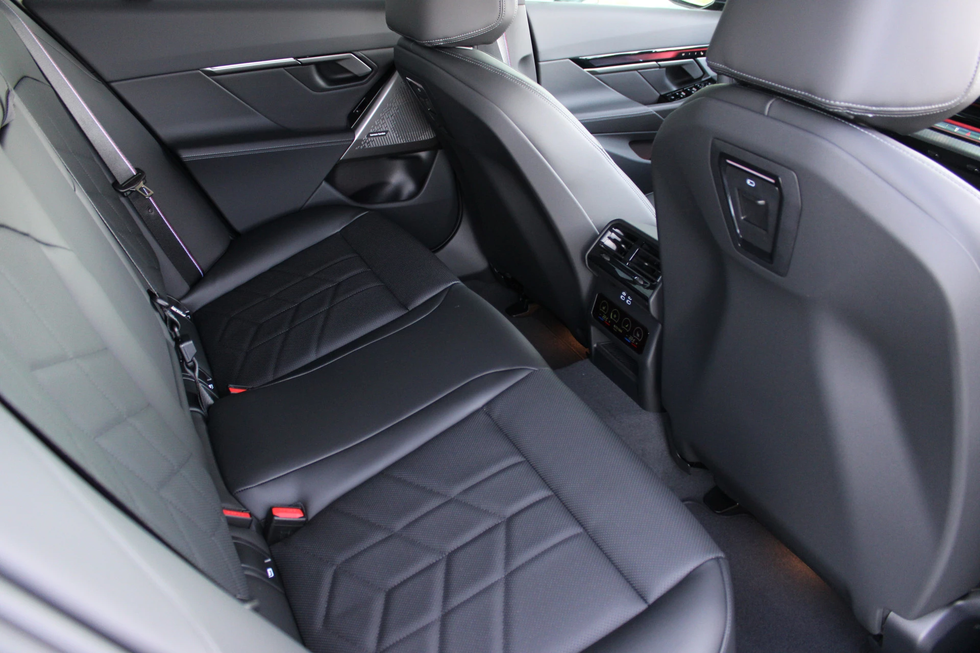 Hoofdafbeelding BMW i5