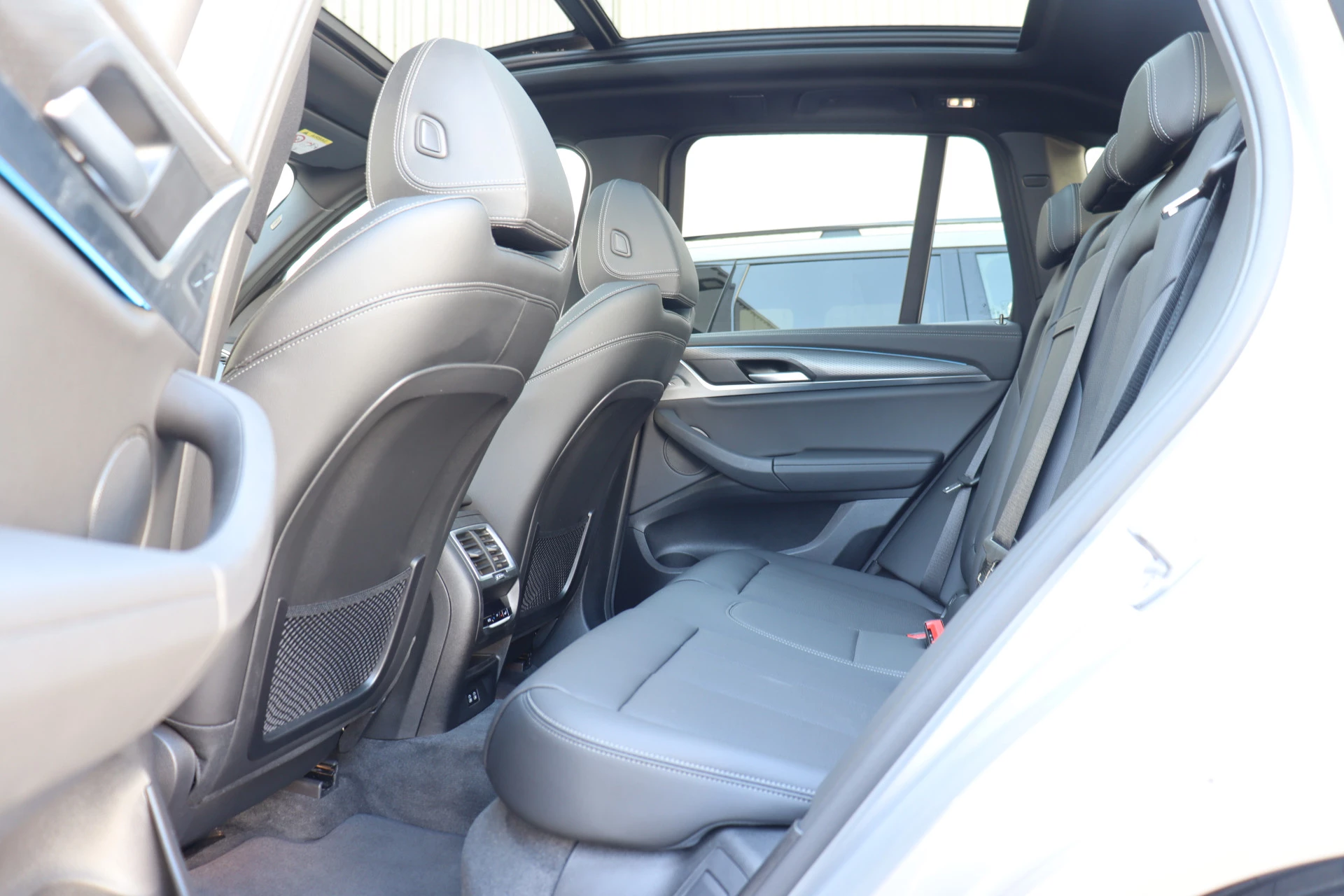 Hoofdafbeelding BMW iX3