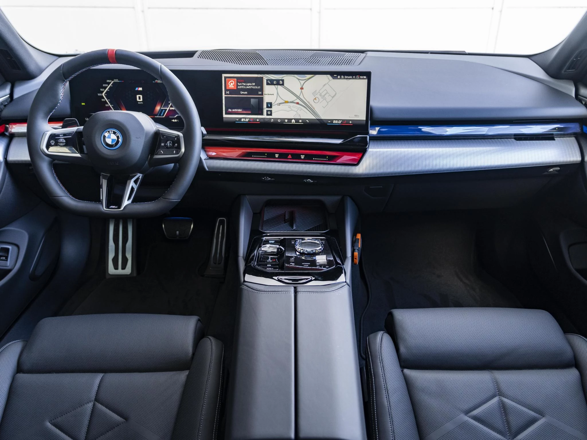 Hoofdafbeelding BMW i5