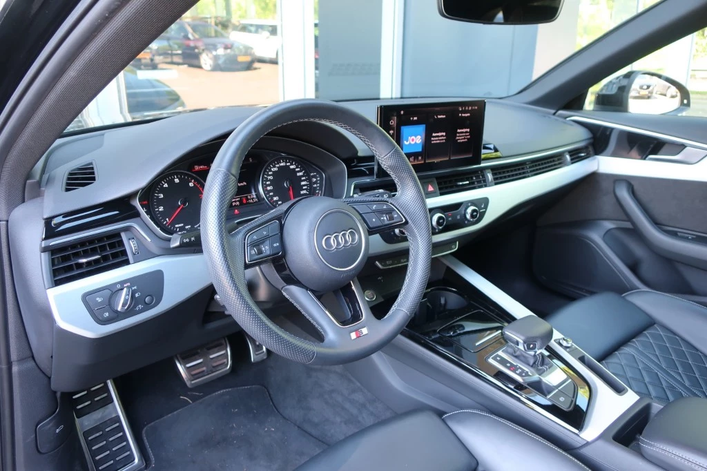 Hoofdafbeelding Audi A4