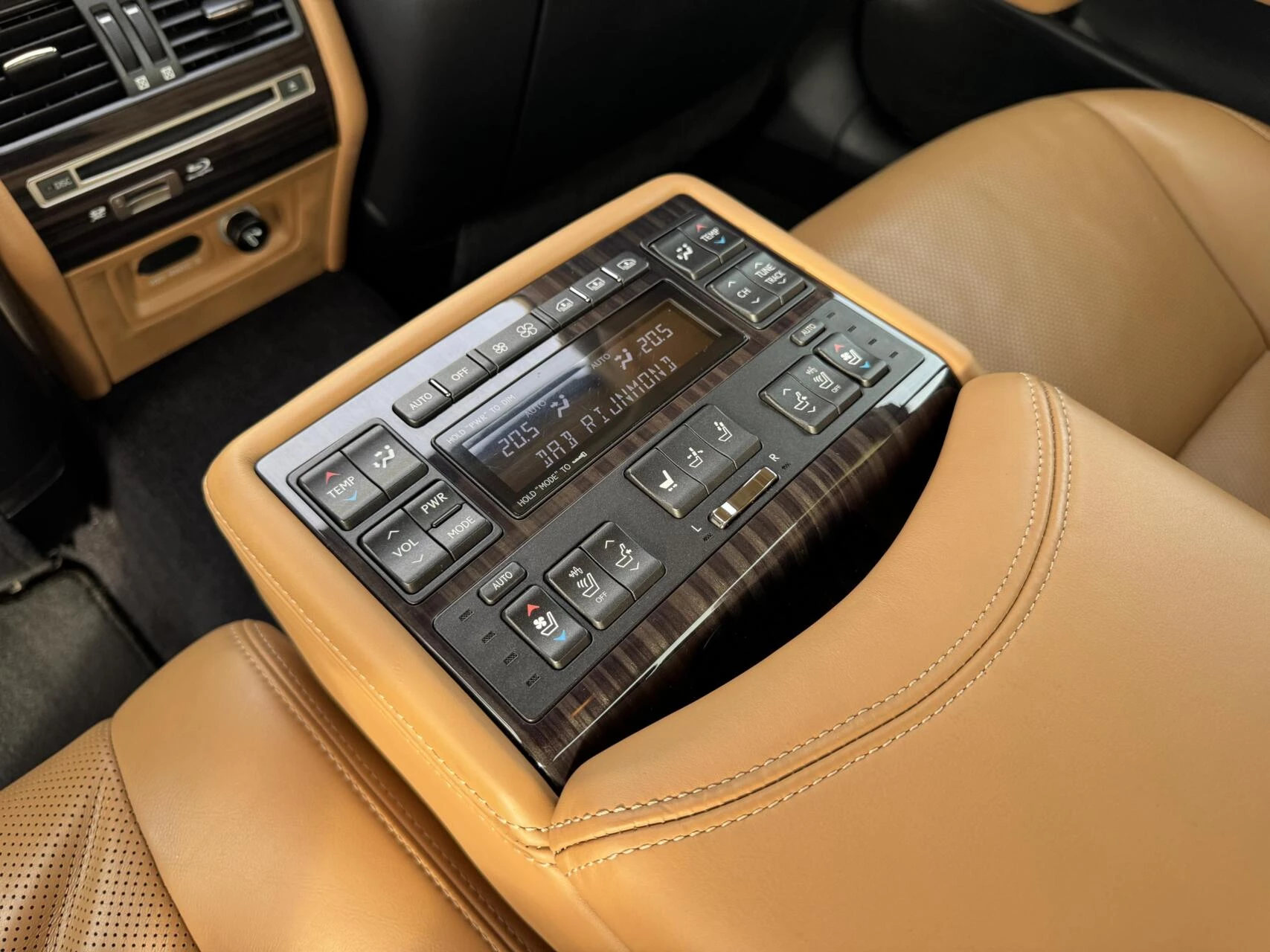 Hoofdafbeelding Lexus LS