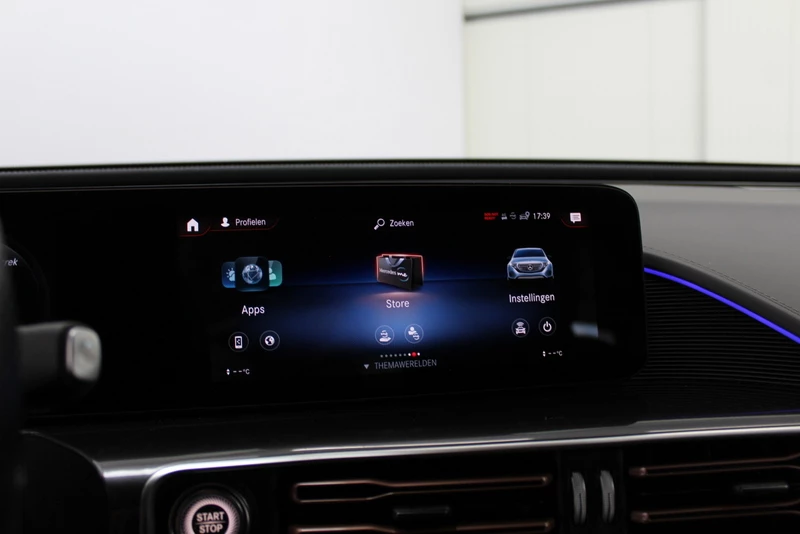 Hoofdafbeelding Mercedes-Benz EQC