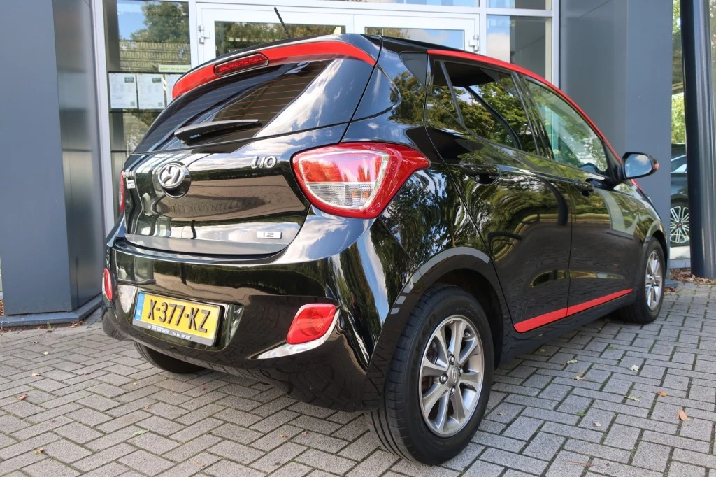 Hoofdafbeelding Hyundai i10