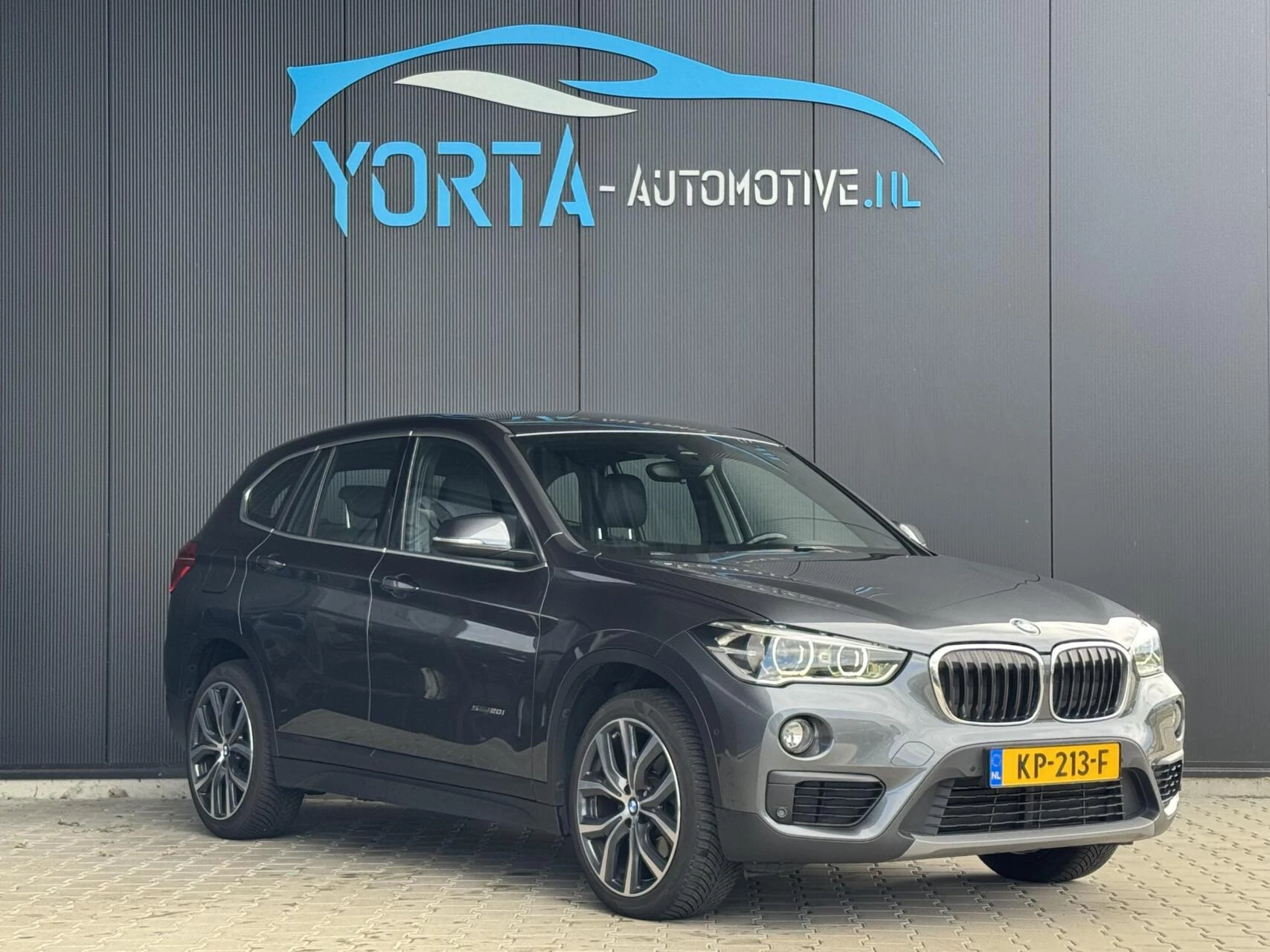 Hoofdafbeelding BMW X1
