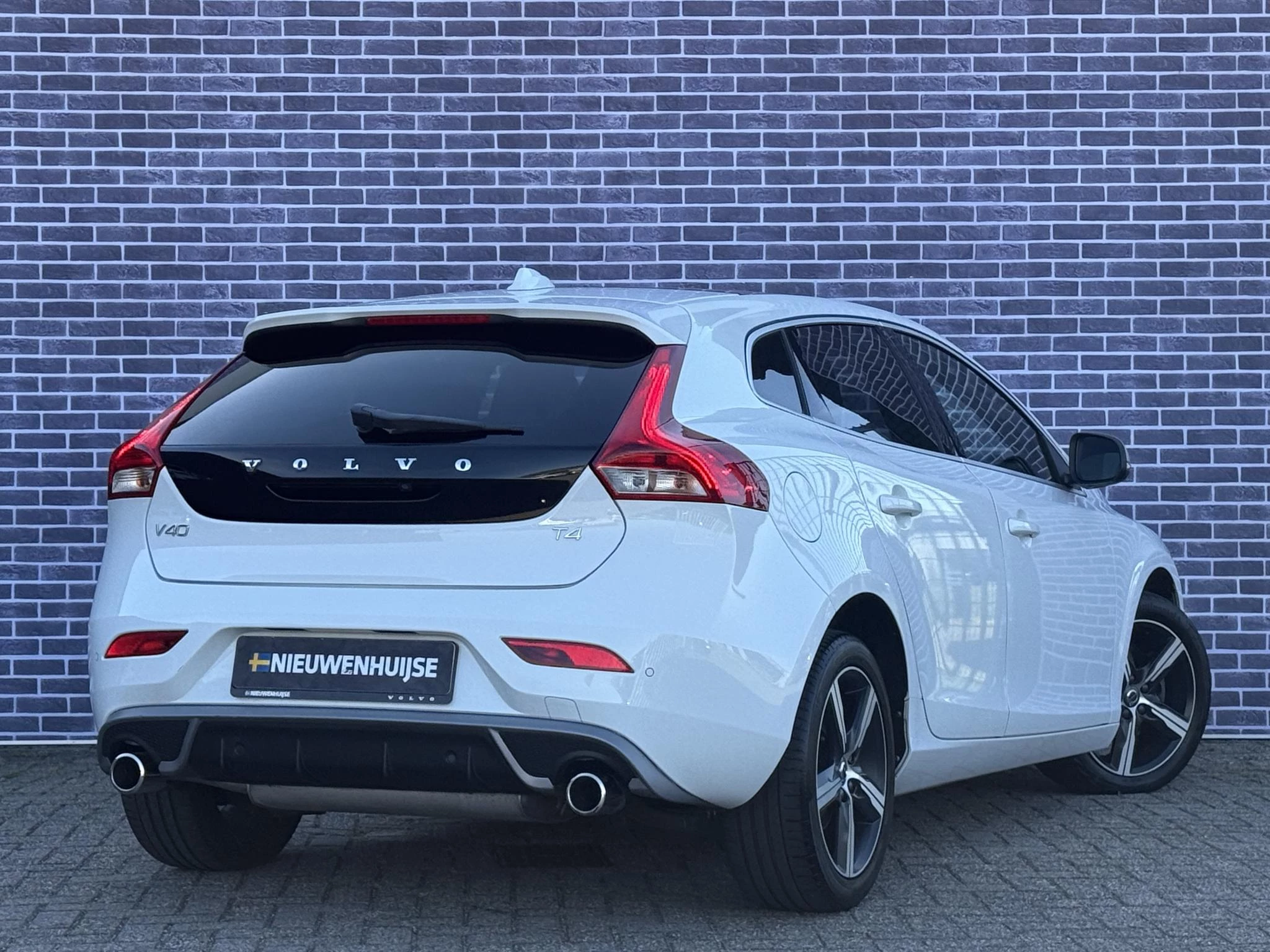 Hoofdafbeelding Volvo V40