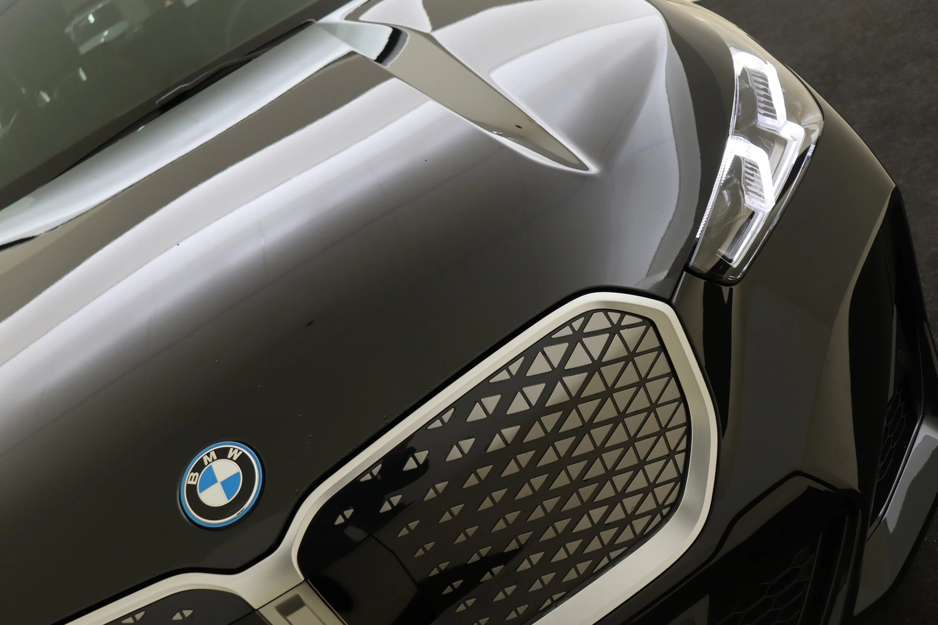 Hoofdafbeelding BMW iX1