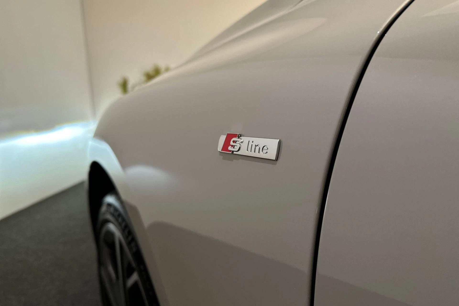Hoofdafbeelding Audi A6 Avant e-tron