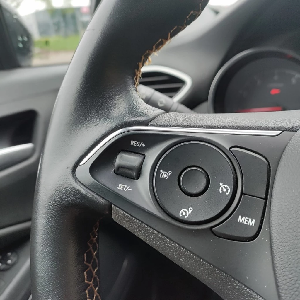 Hoofdafbeelding Opel Crossland X
