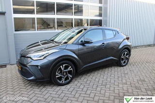 Hoofdafbeelding Toyota C-HR Toyota C-HR 2.0 Hybrid Dynamic | Trekhaak | 1e Eigenaar | Btw Auto.