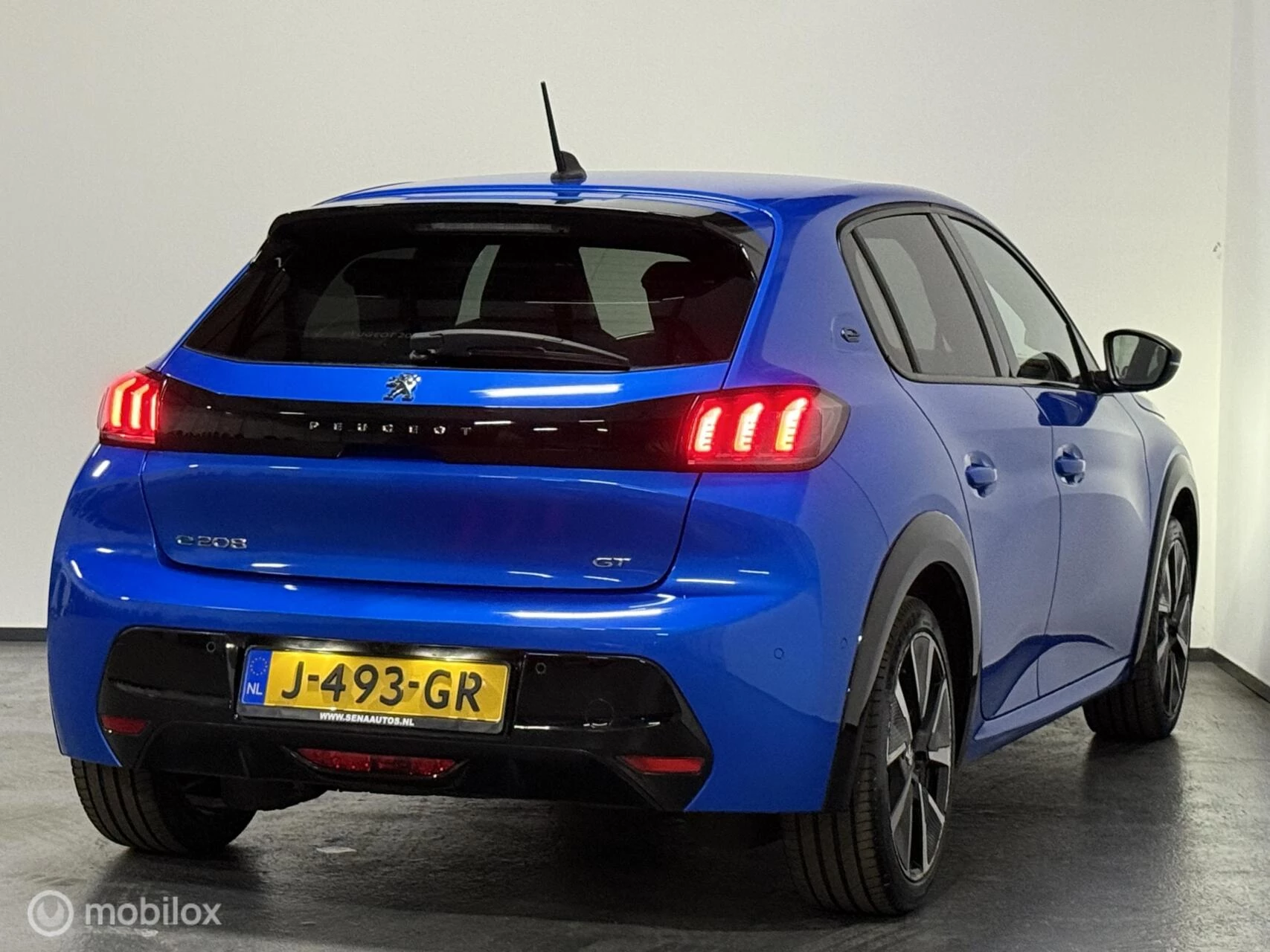 Hoofdafbeelding Peugeot e-208