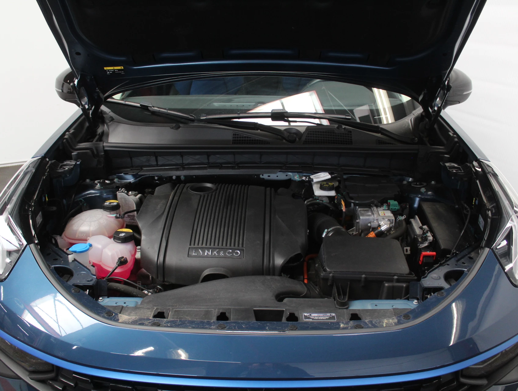 Hoofdafbeelding Lynk & Co 01