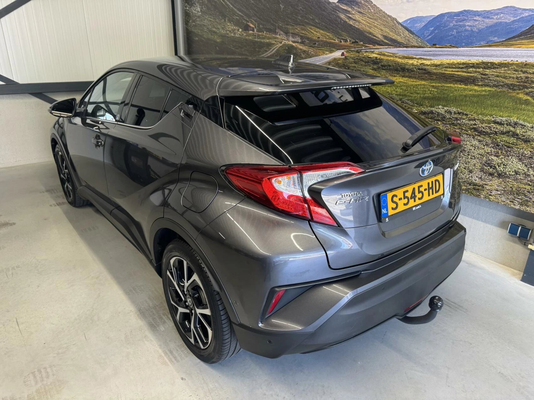 Hoofdafbeelding Toyota C-HR