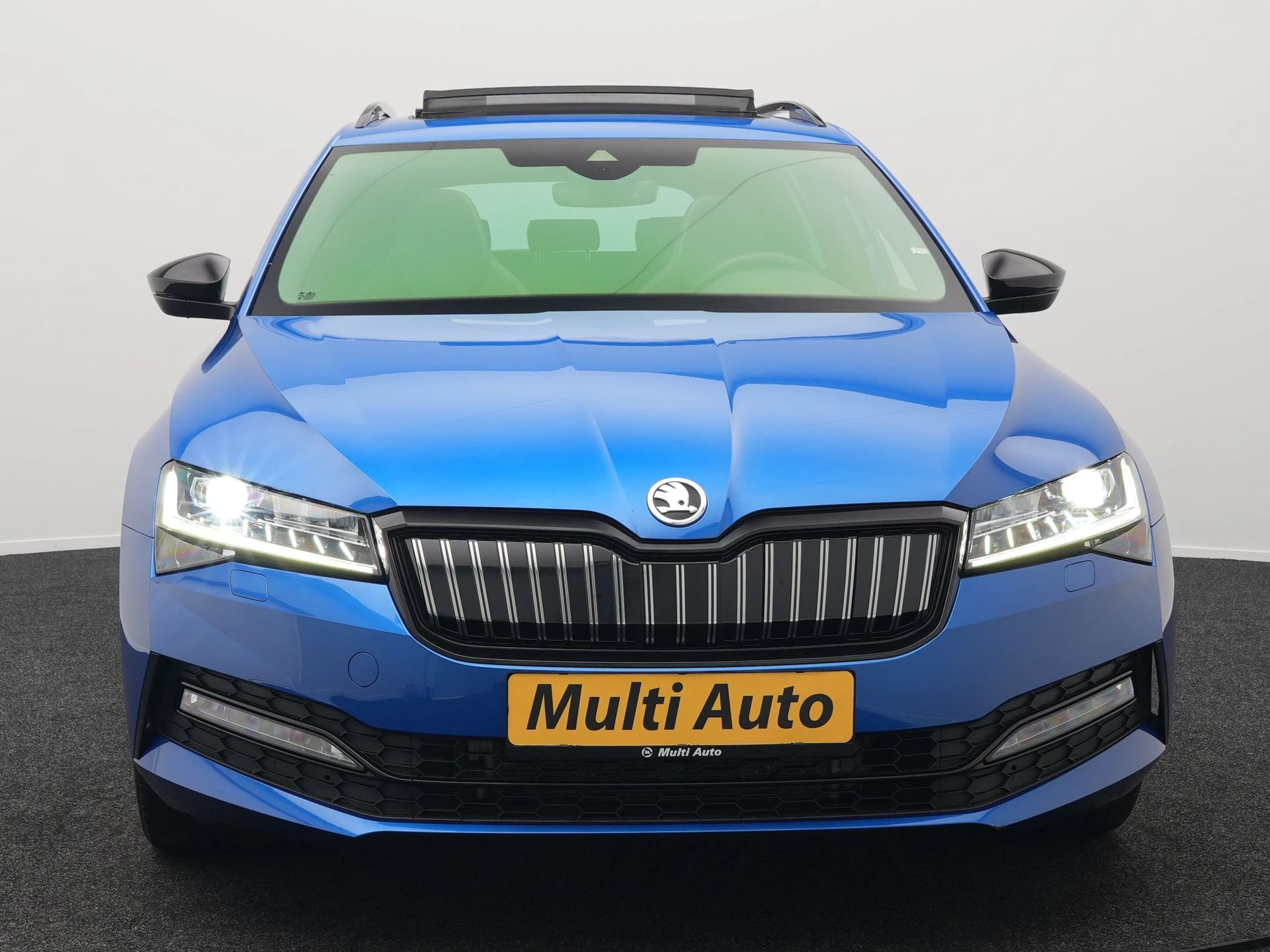 Hoofdafbeelding Škoda Superb