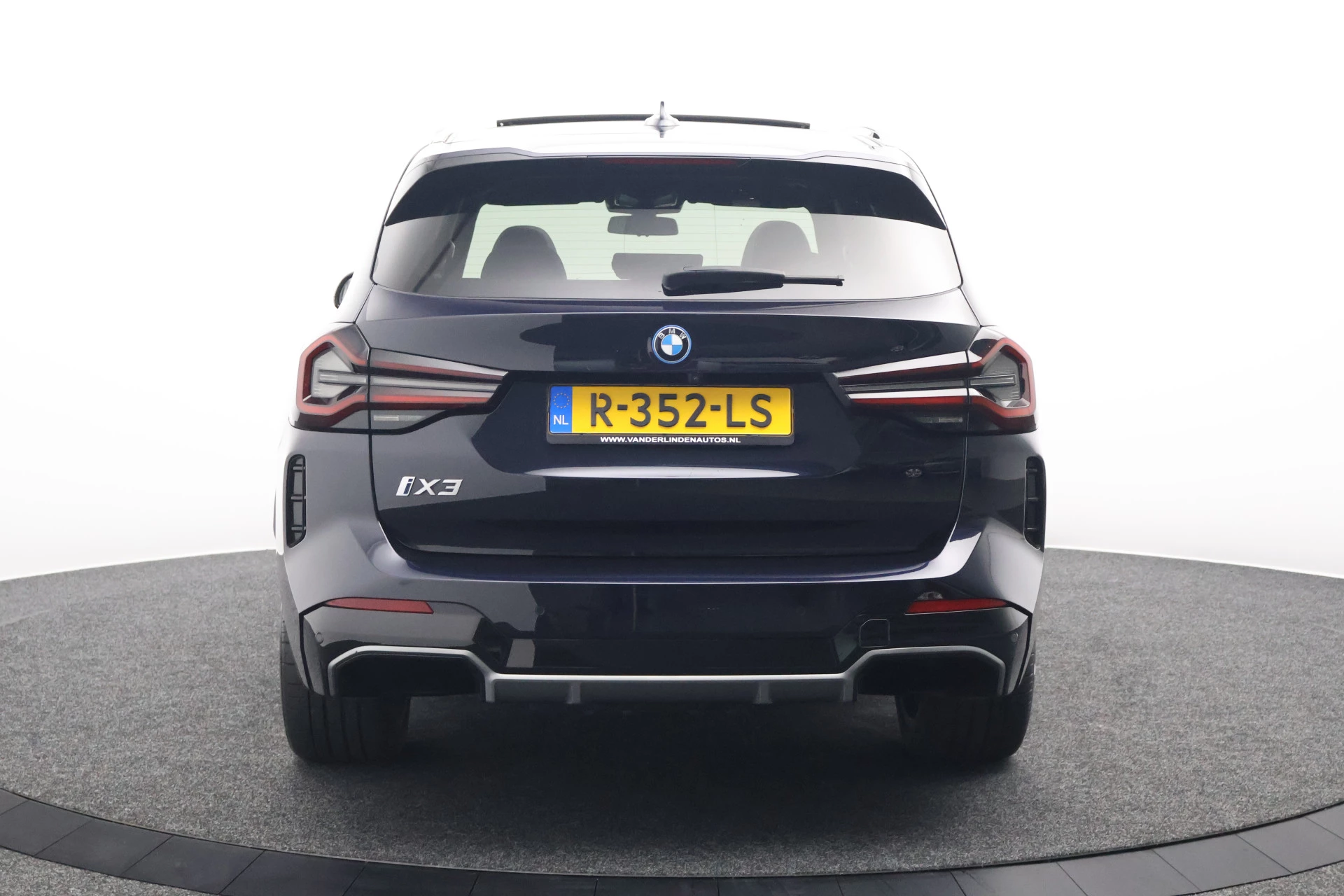 Hoofdafbeelding BMW iX3