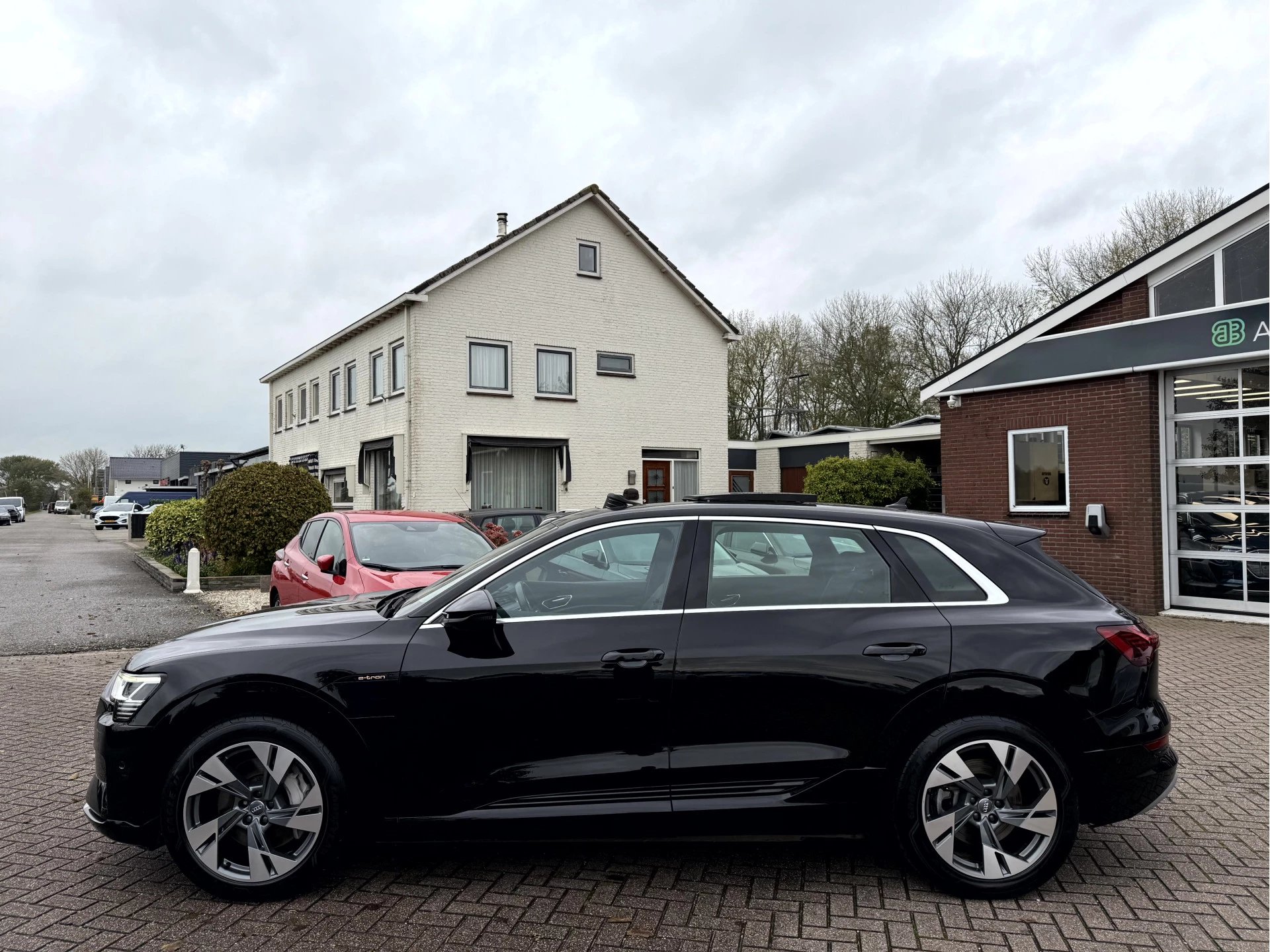 Hoofdafbeelding Audi e-tron