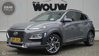 Hoofdafbeelding Hyundai Kona Hyundai Kona 1.6 GDI HEV Navigatie | HUD | 18 inch | Achteruitrijcamera | Blind Spot Warning