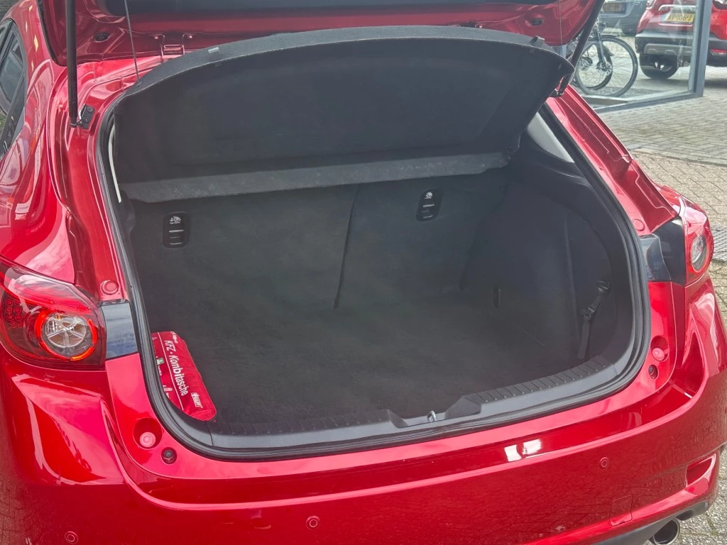 Hoofdafbeelding Mazda 3