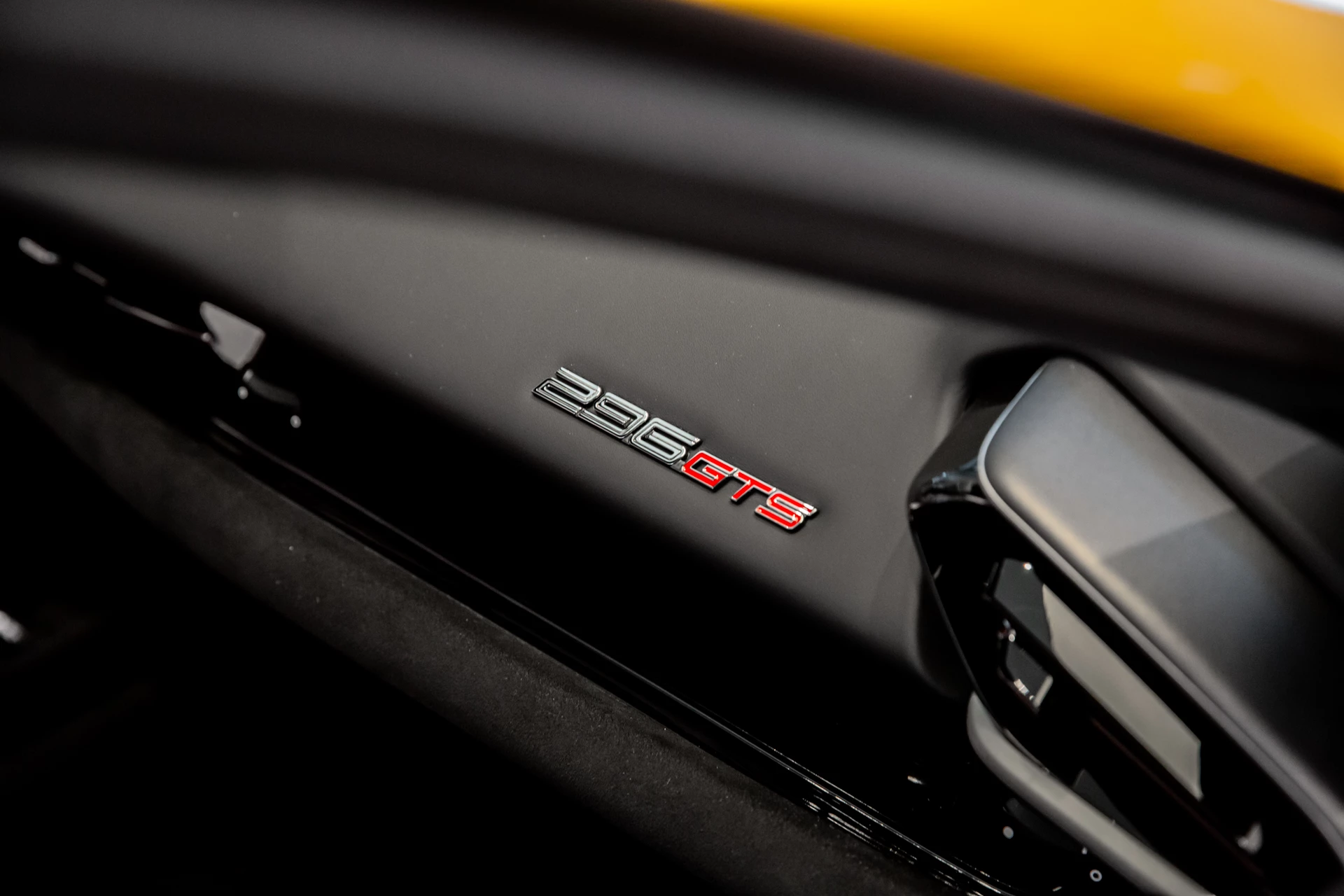 Hoofdafbeelding Ferrari 296
