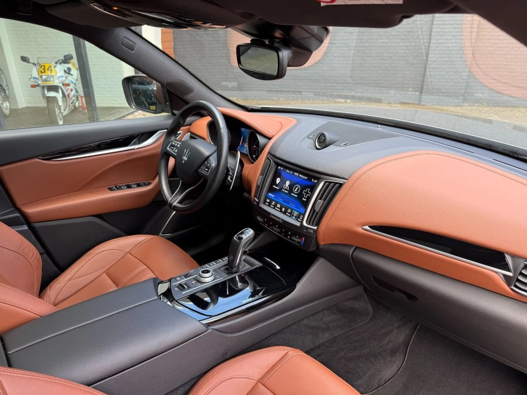 Hoofdafbeelding Maserati Levante