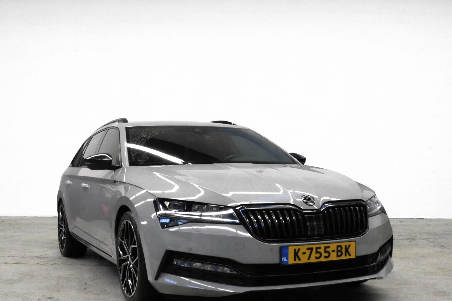 Hoofdafbeelding Škoda Superb