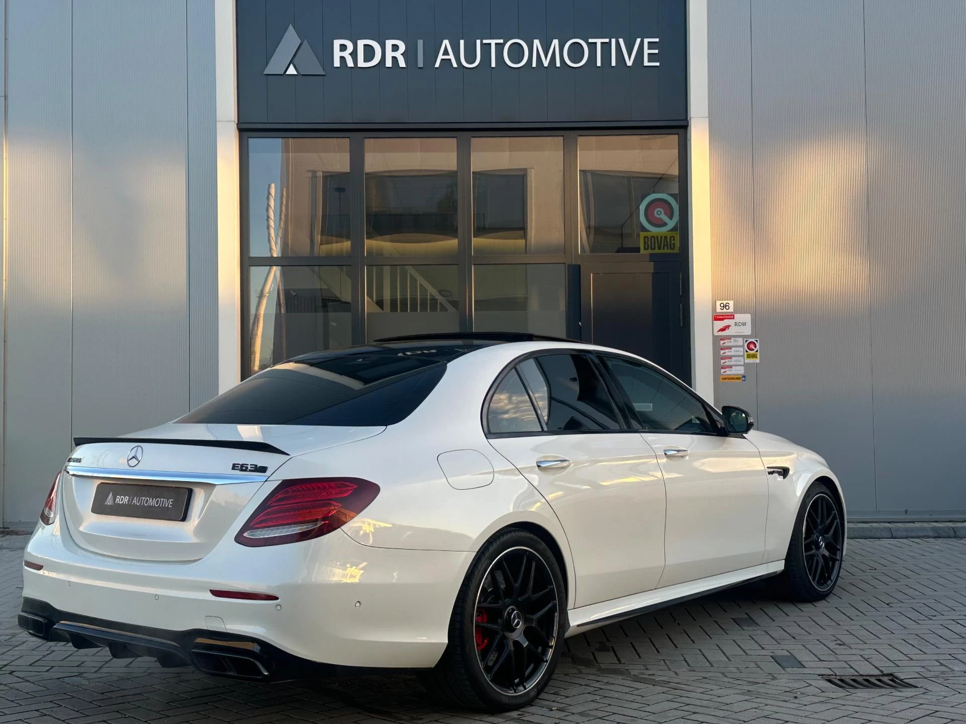 Hoofdafbeelding Mercedes-Benz E-Klasse