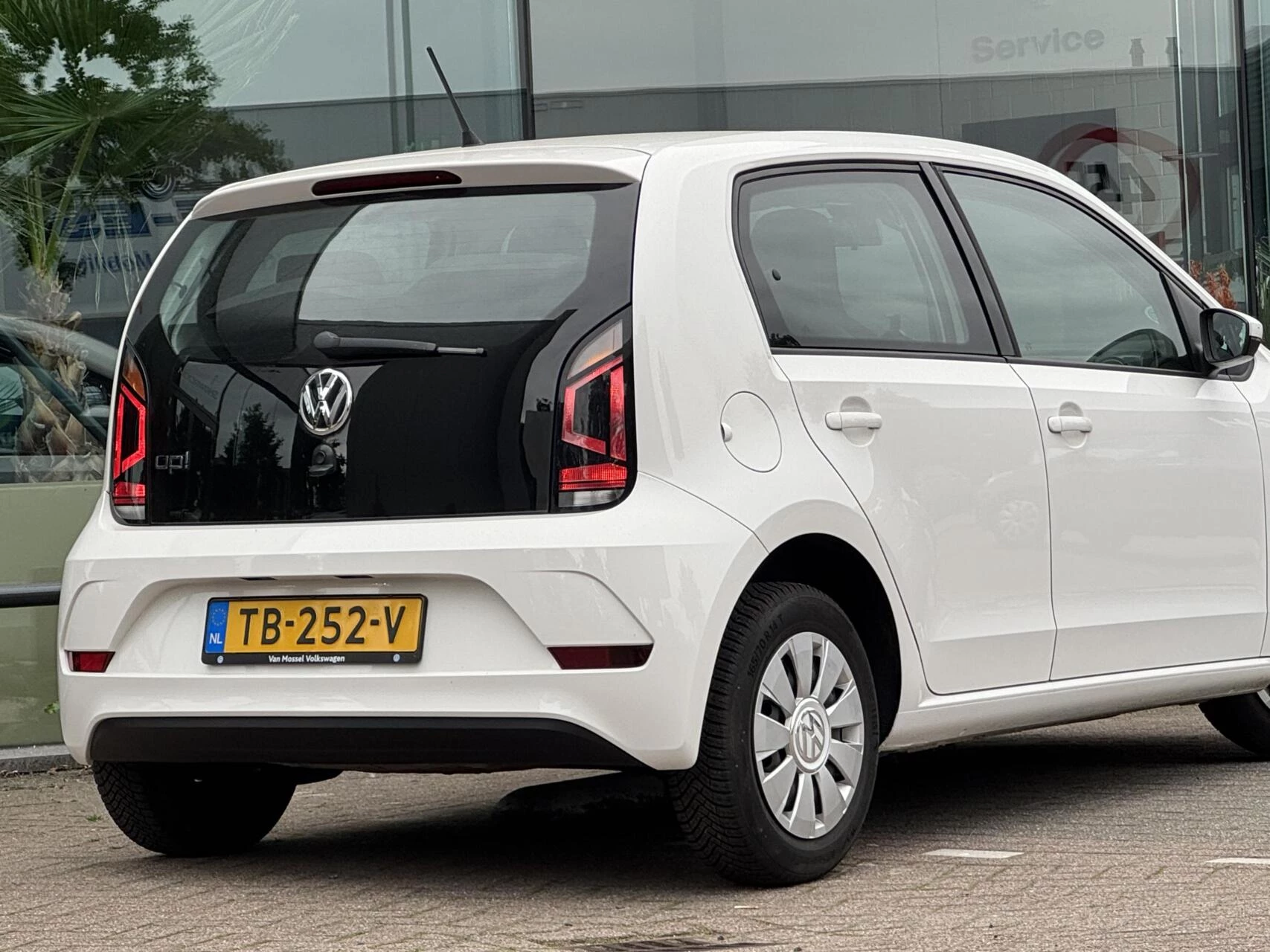 Hoofdafbeelding Volkswagen up!