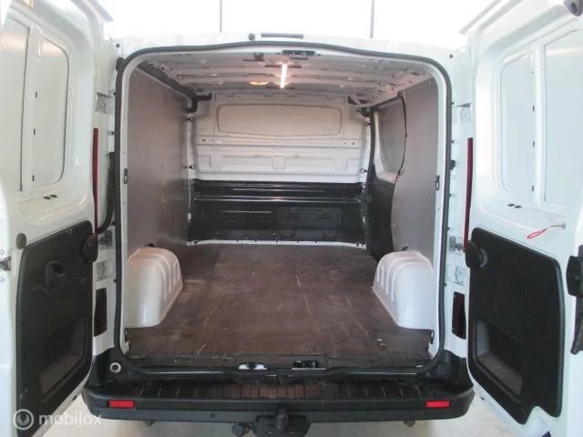 Hoofdafbeelding Nissan NV300