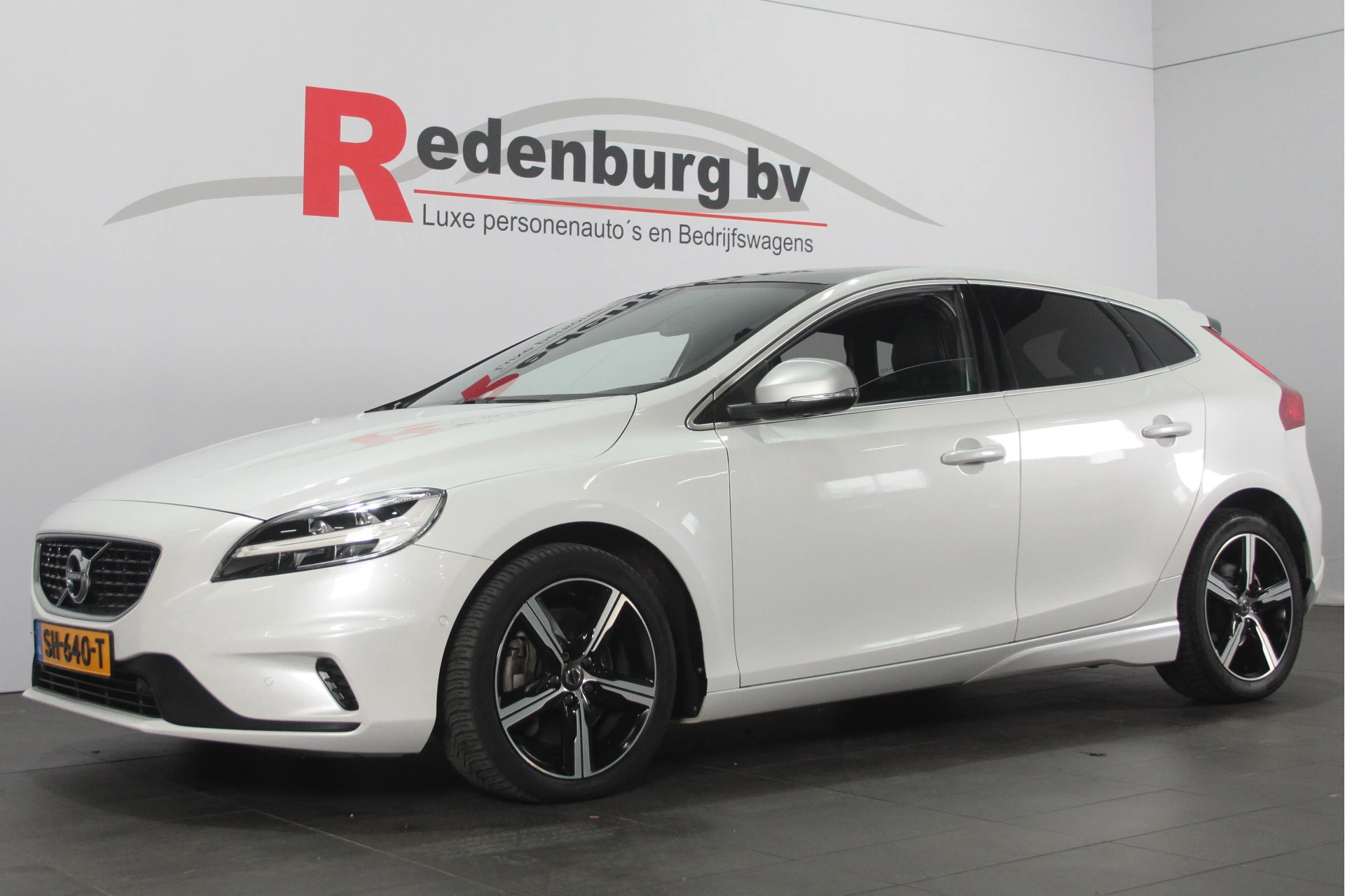 Hoofdafbeelding Volvo V40