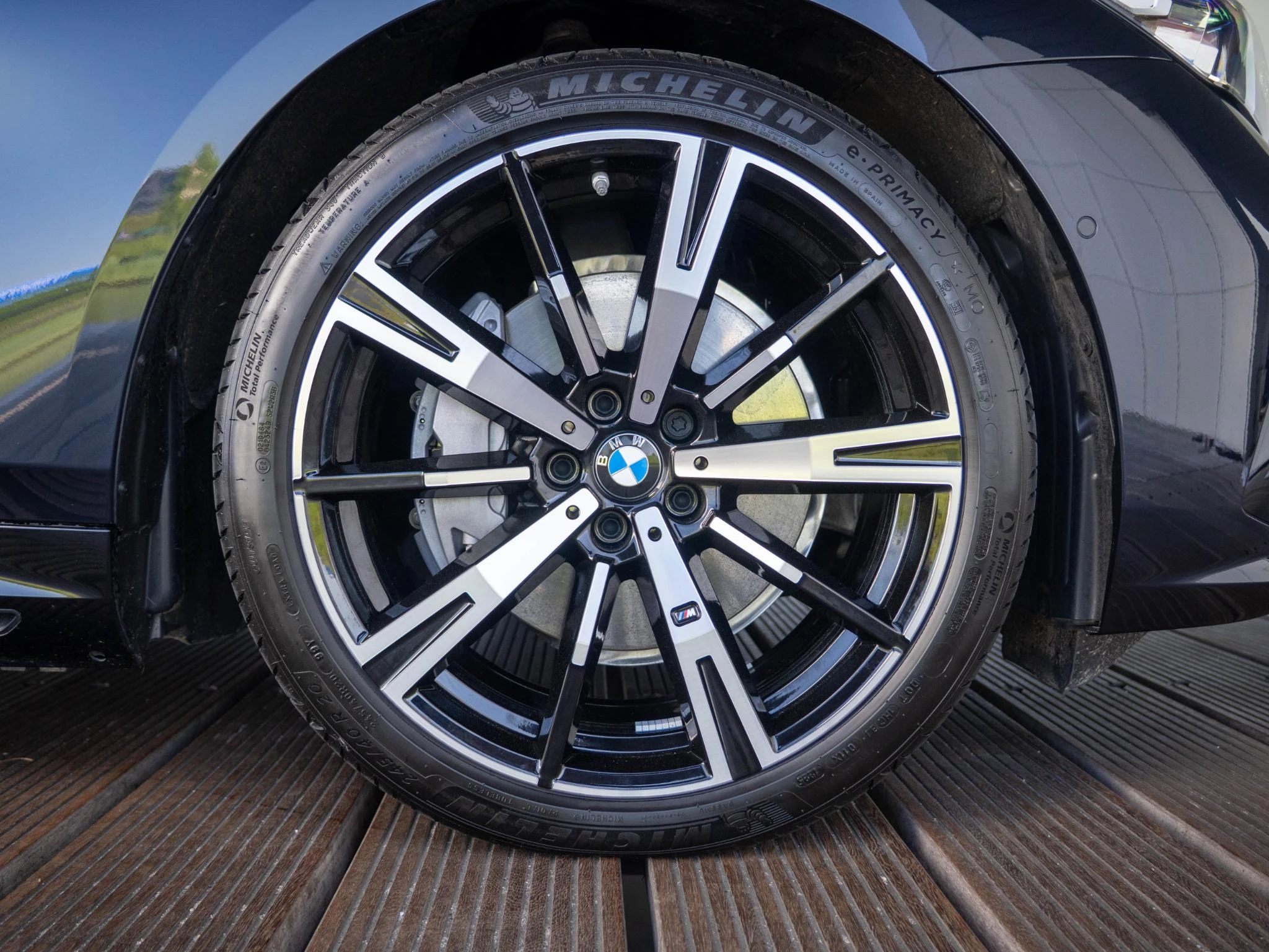 Hoofdafbeelding BMW i5