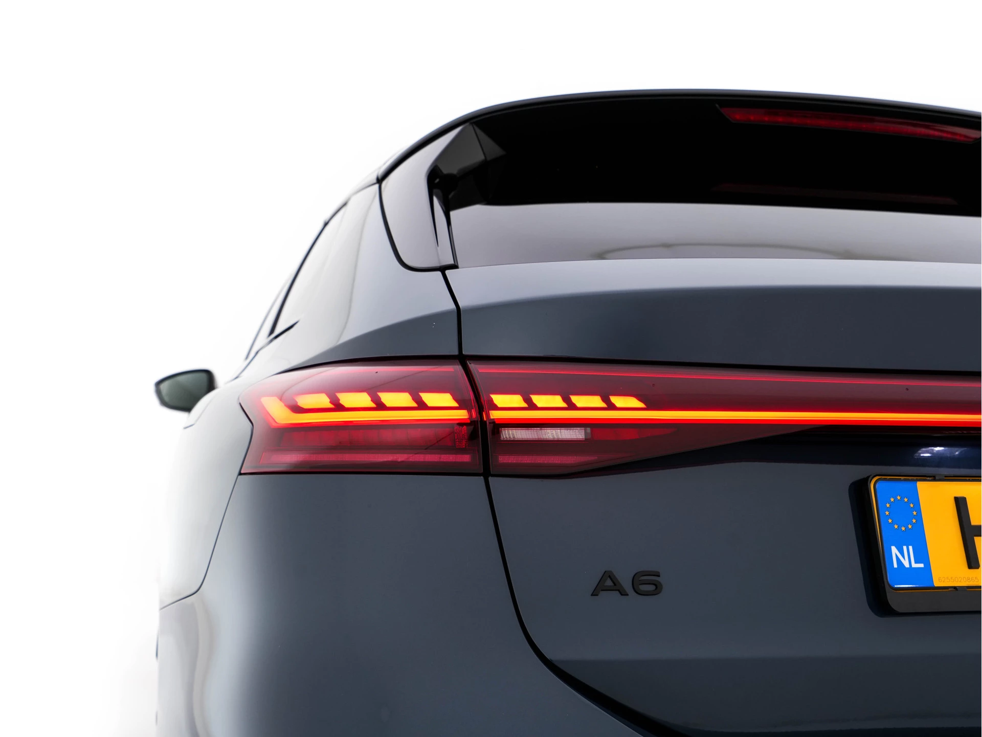 Hoofdafbeelding Audi A6 Avant e-tron