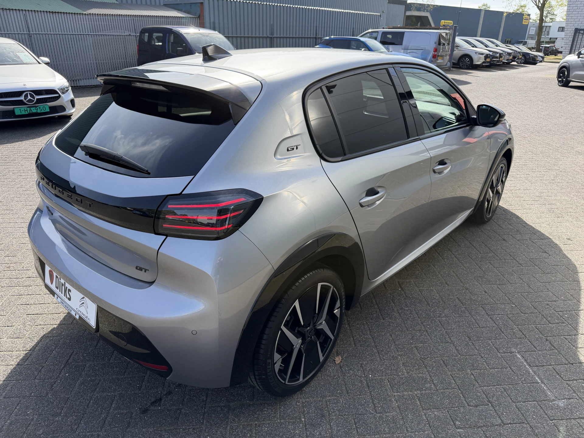 Hoofdafbeelding Peugeot 208
