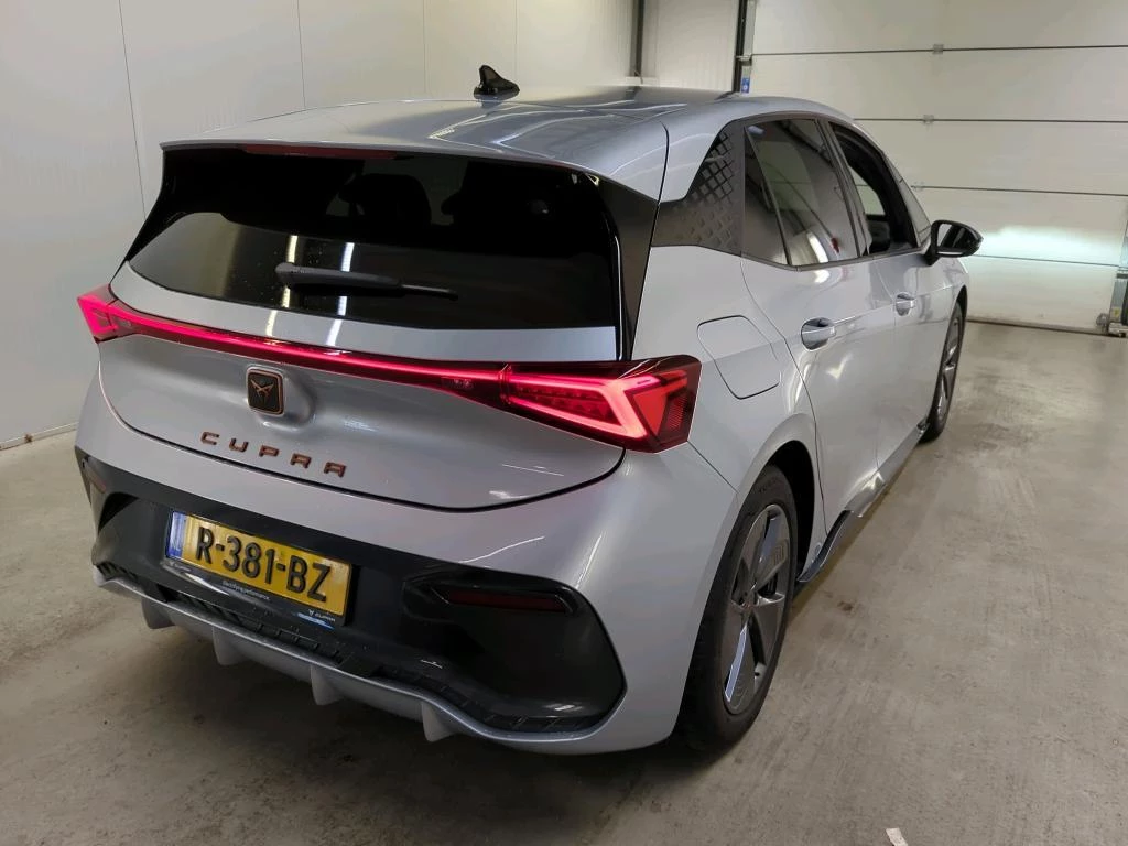 Hoofdafbeelding CUPRA Born