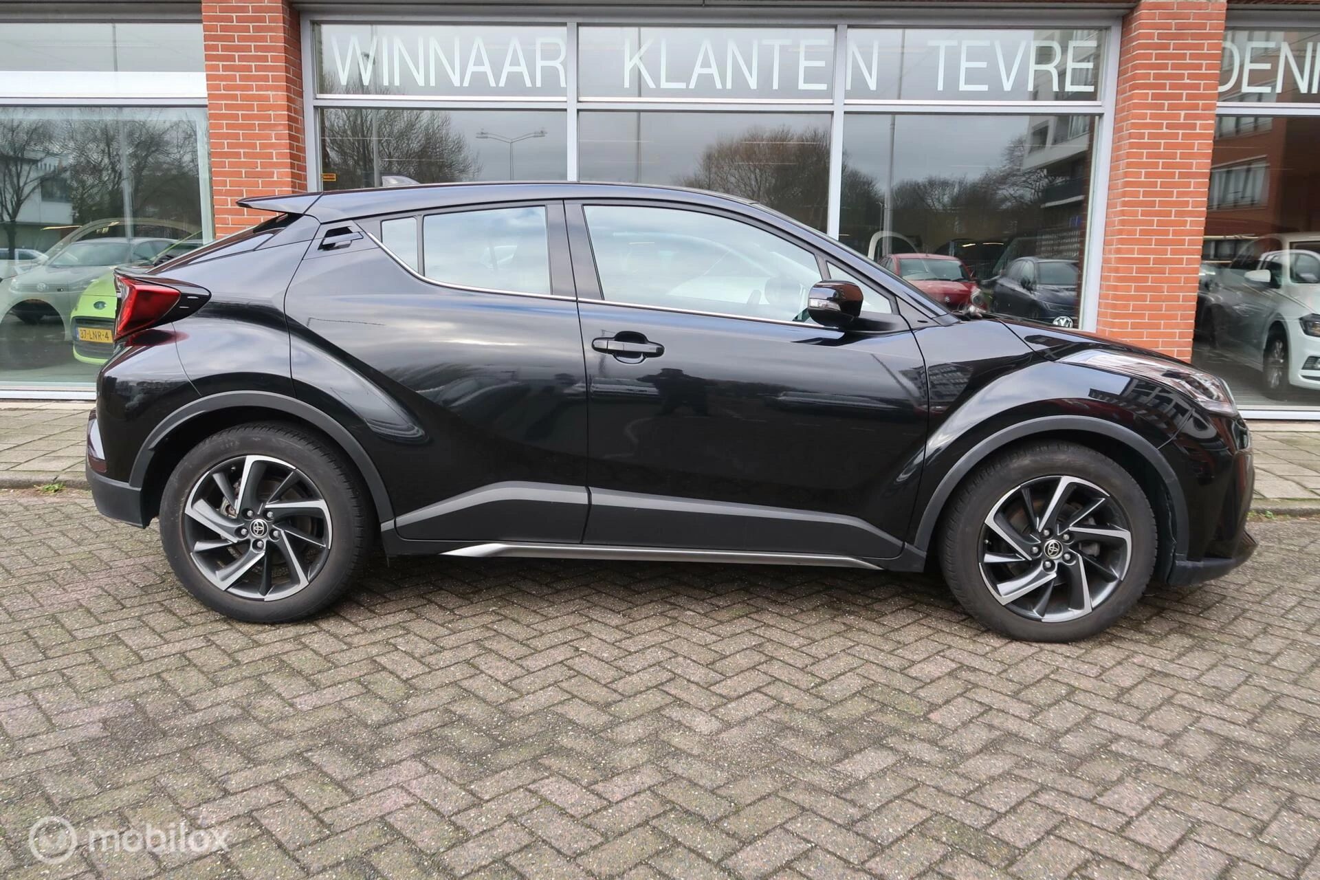 Hoofdafbeelding Toyota C-HR