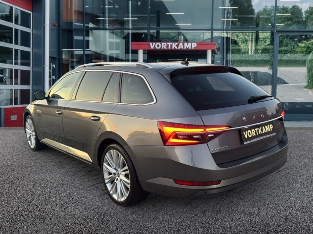 Hoofdafbeelding Škoda Superb