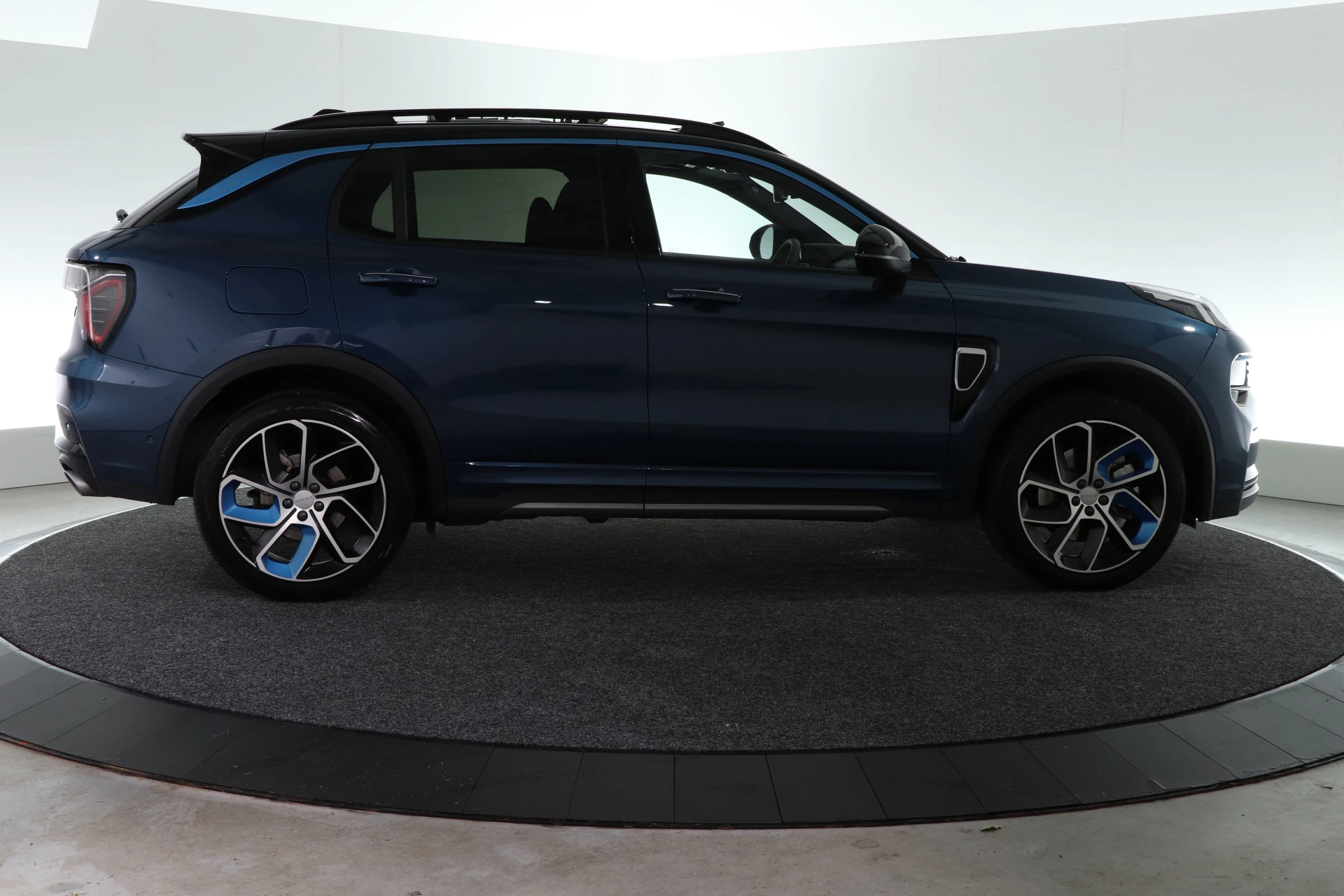 Hoofdafbeelding Lynk & Co 01