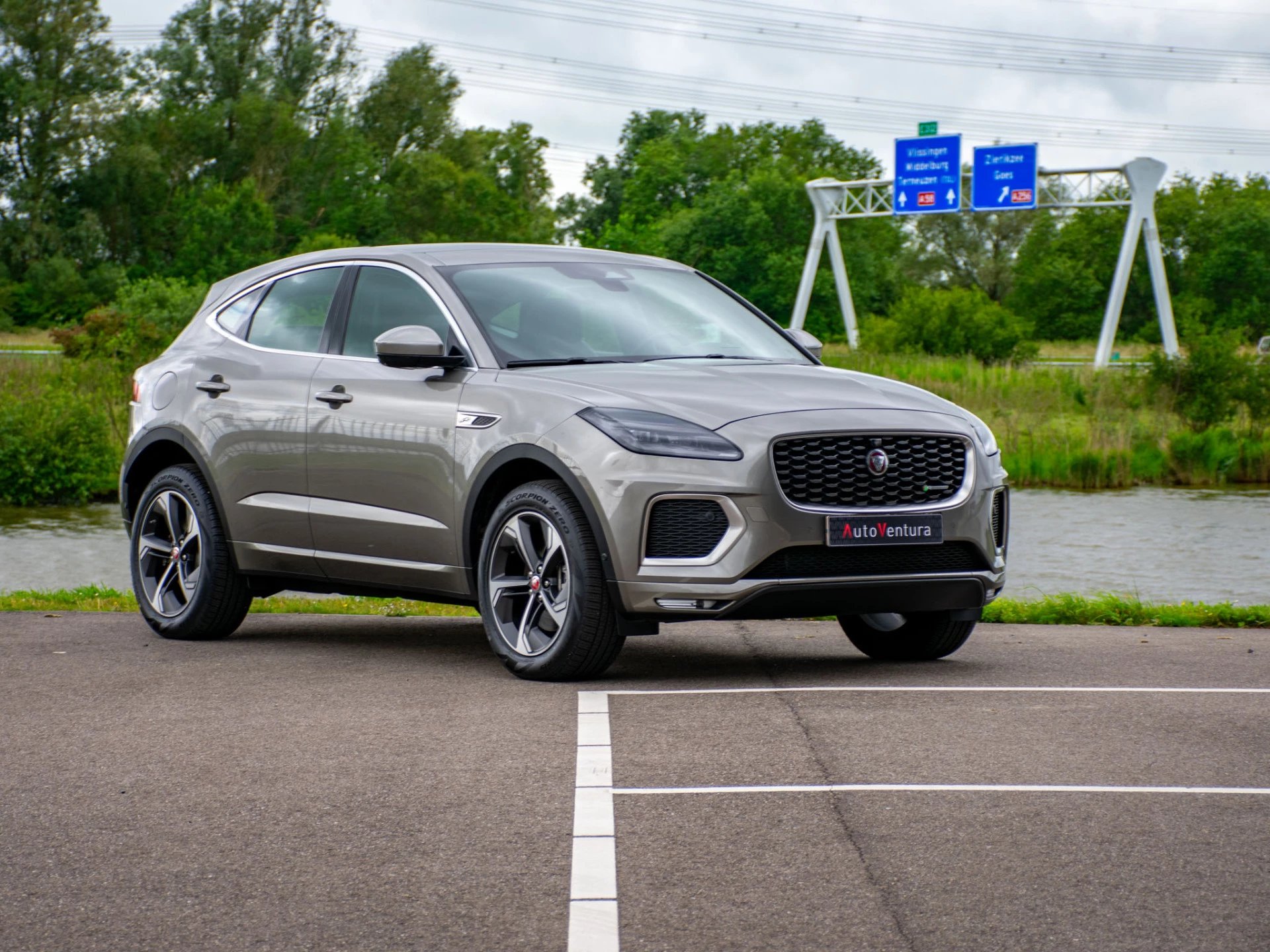 Hoofdafbeelding Jaguar E-PACE