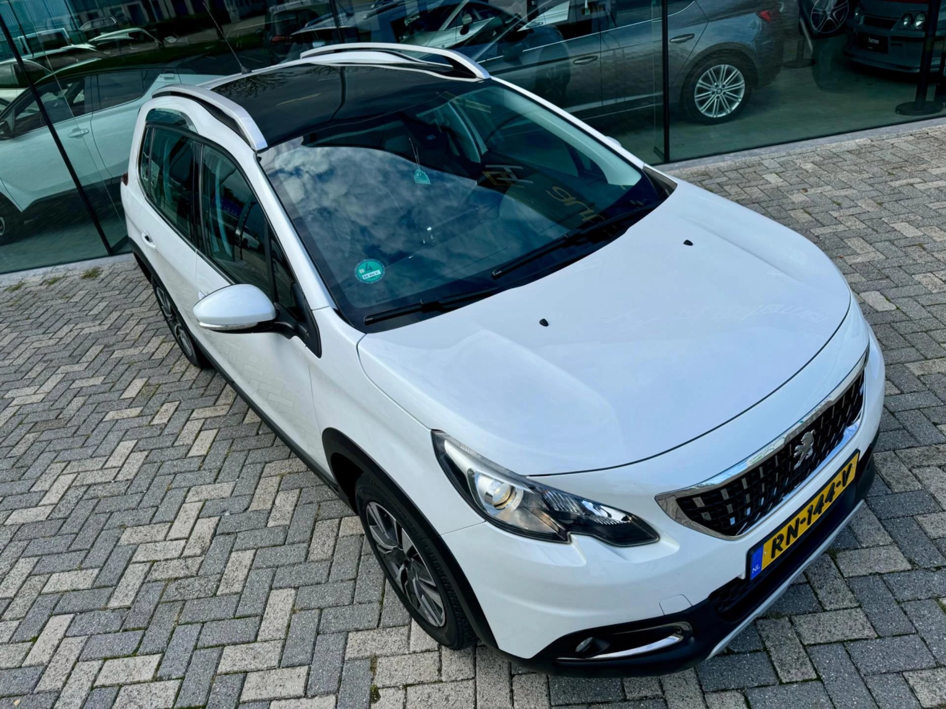 Hoofdafbeelding Peugeot 2008