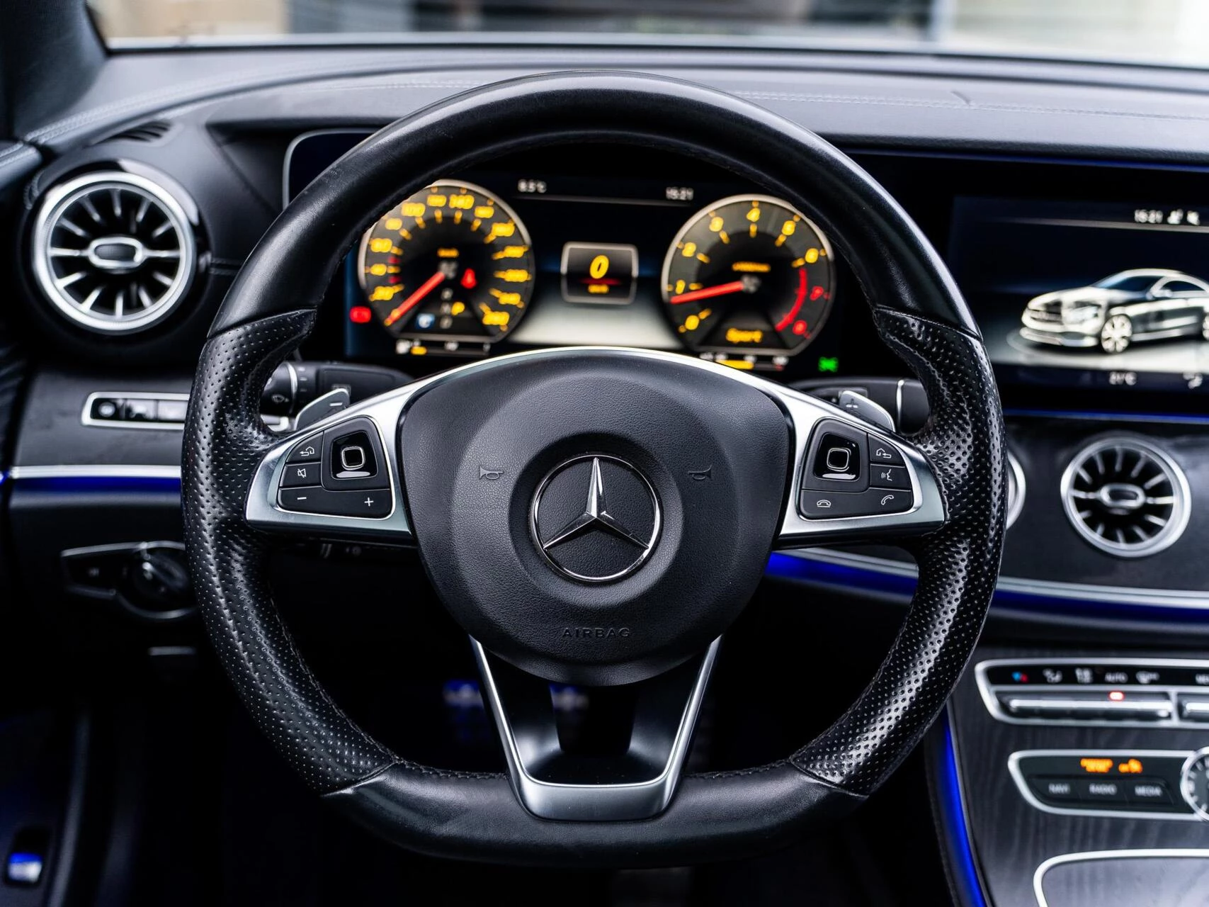 Hoofdafbeelding Mercedes-Benz E-Klasse