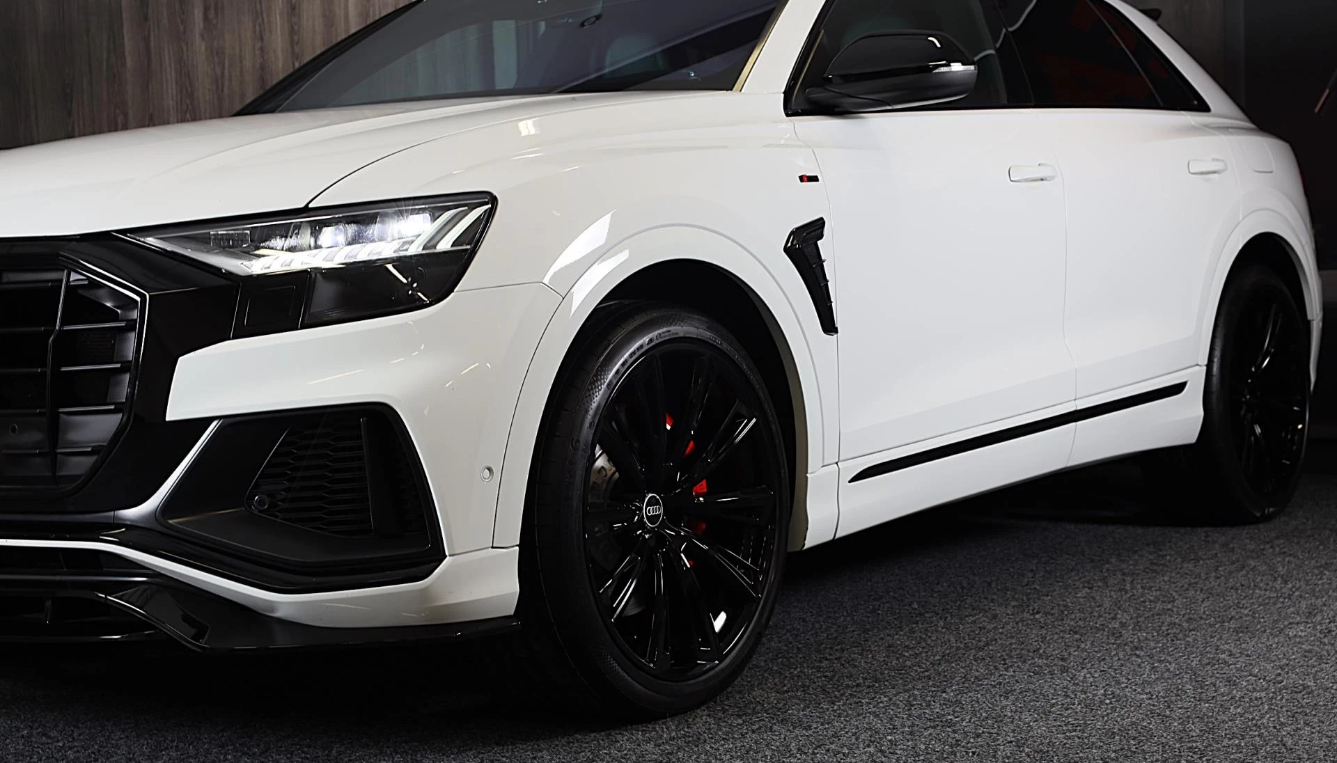 Hoofdafbeelding Audi Q8