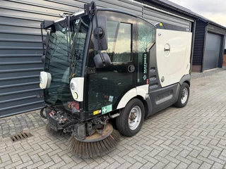 Mathieu MC 210 Azura Flex Euro 6 Veegmachine -  Stratenreinigingmachine