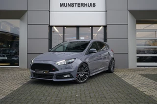 Ford Focus 2.0 ST | Voorstoelen verwarmd | Keyless entry | Cruise control | RS velgen |