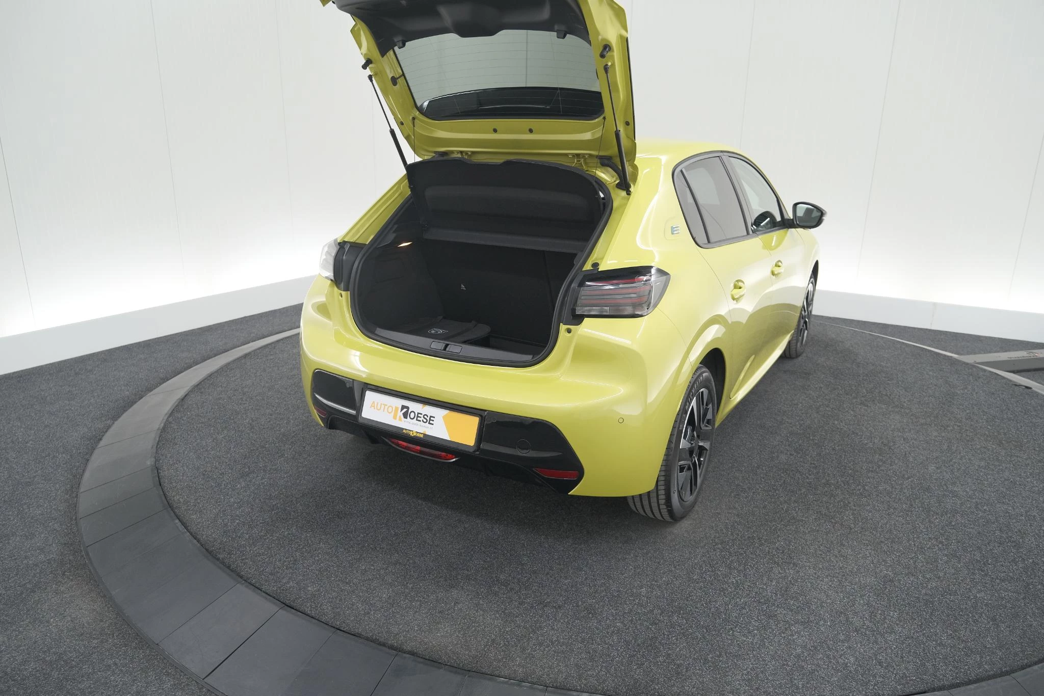 Hoofdafbeelding Peugeot e-208