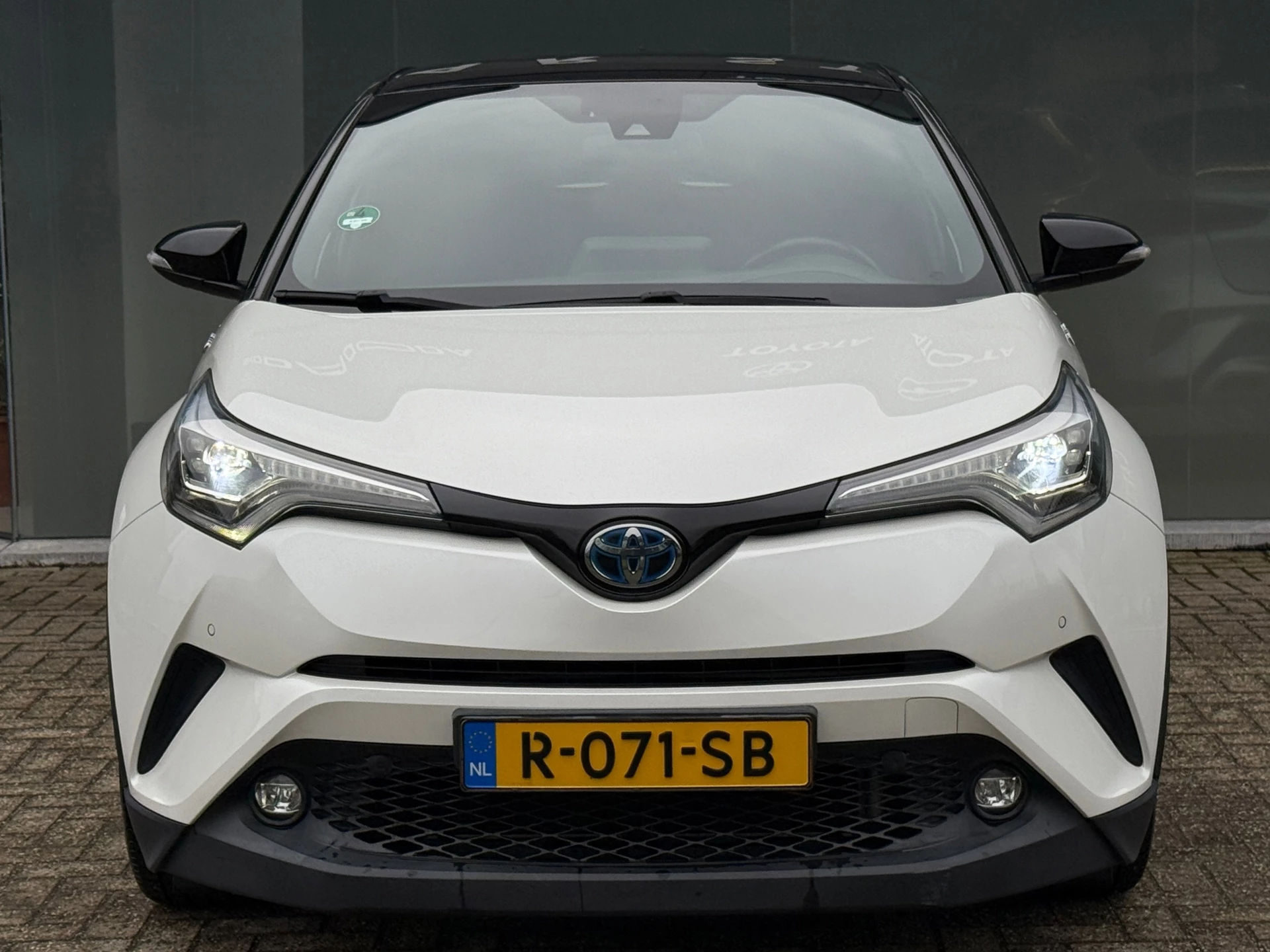 Hoofdafbeelding Toyota C-HR