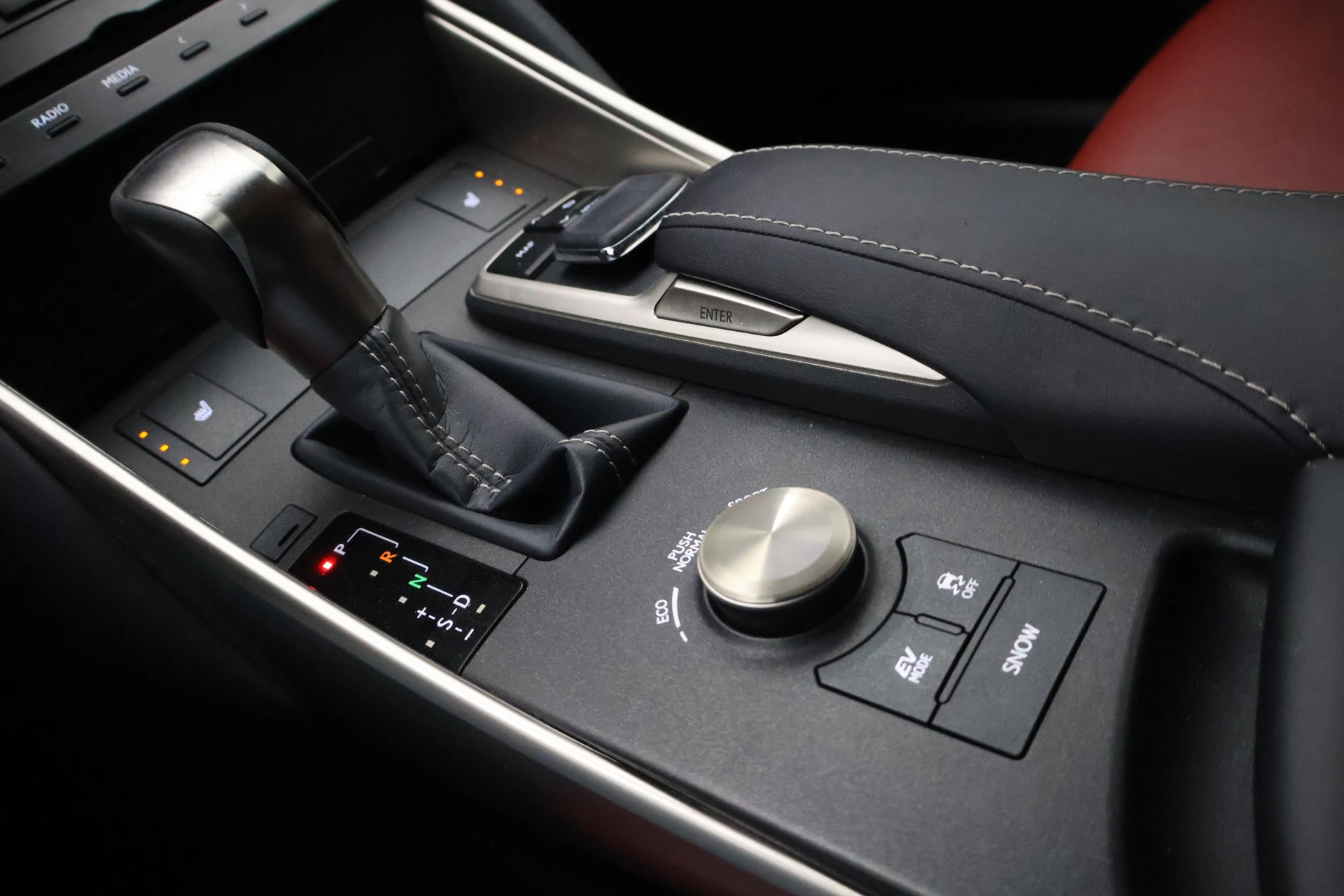 Hoofdafbeelding Lexus IS