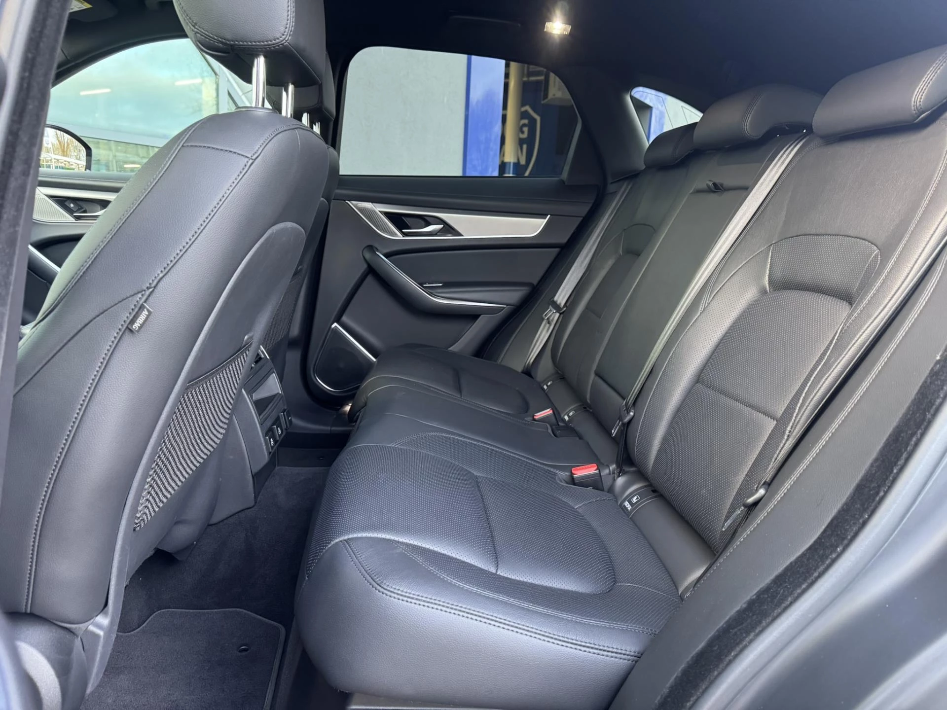 Hoofdafbeelding Jaguar F-PACE