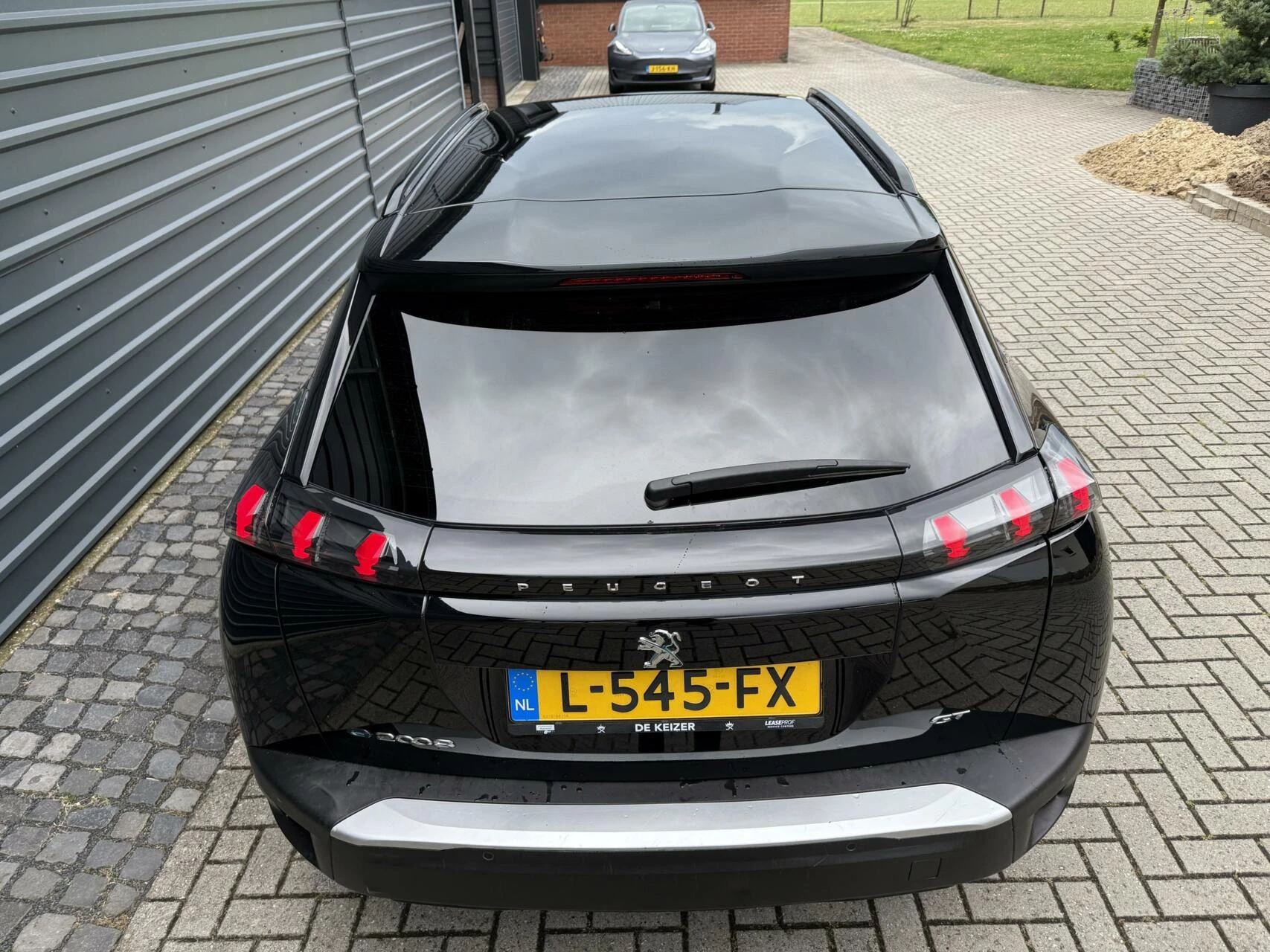 Hoofdafbeelding Peugeot e-2008