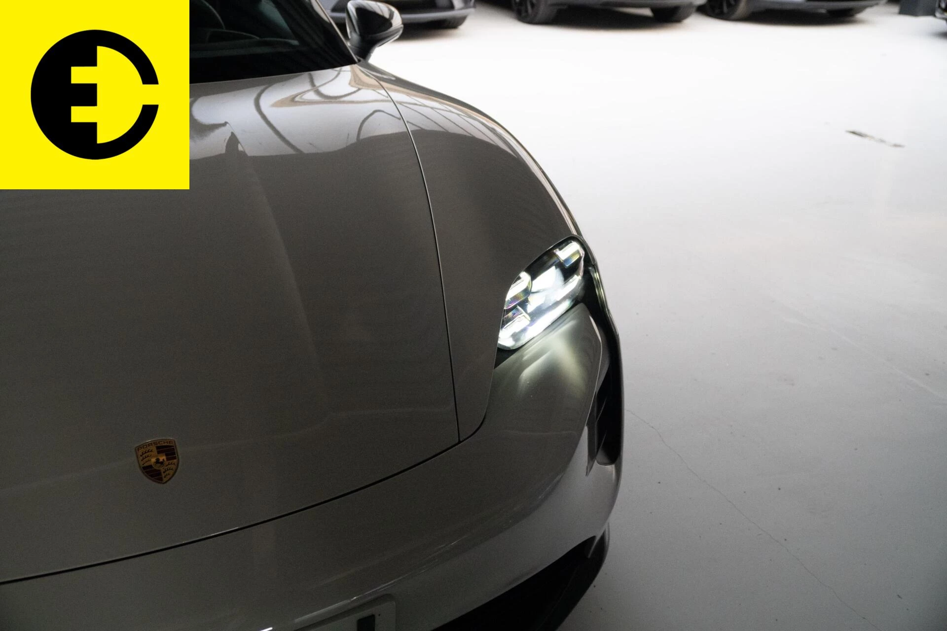 Hoofdafbeelding Porsche Taycan