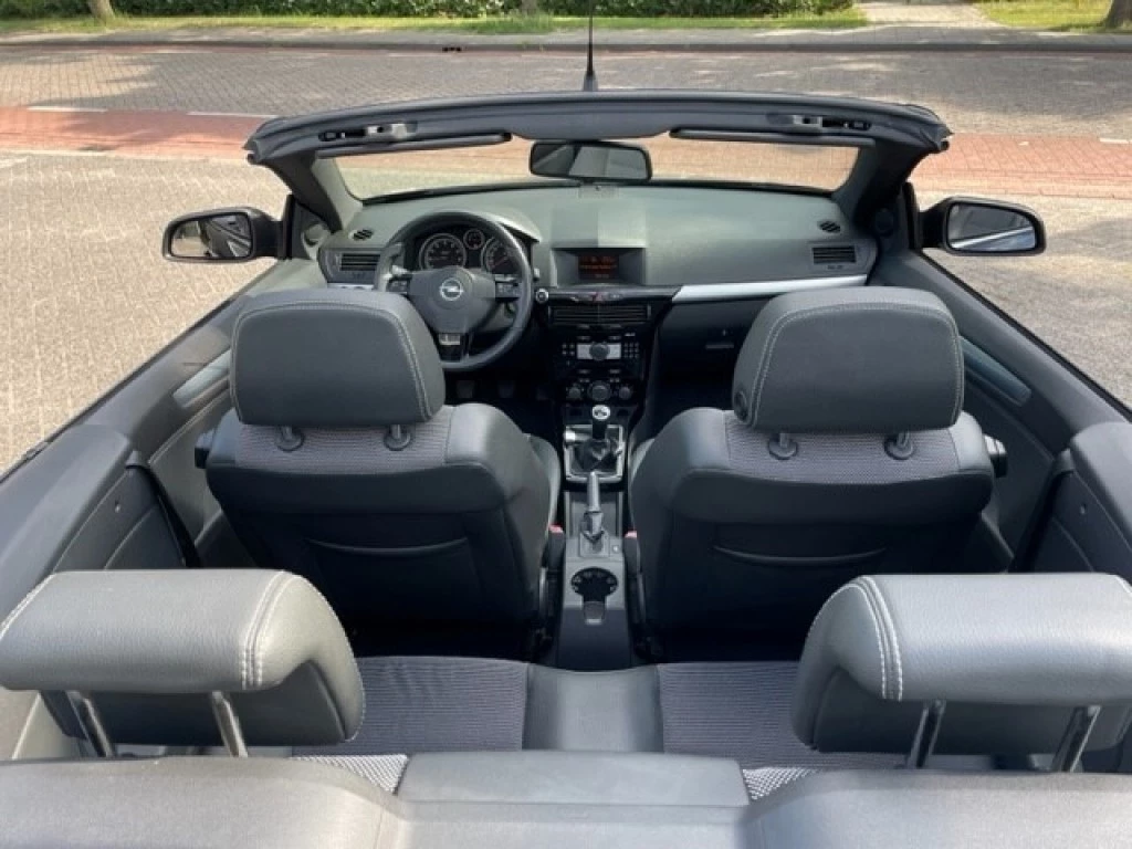 Hoofdafbeelding Opel Cabrio