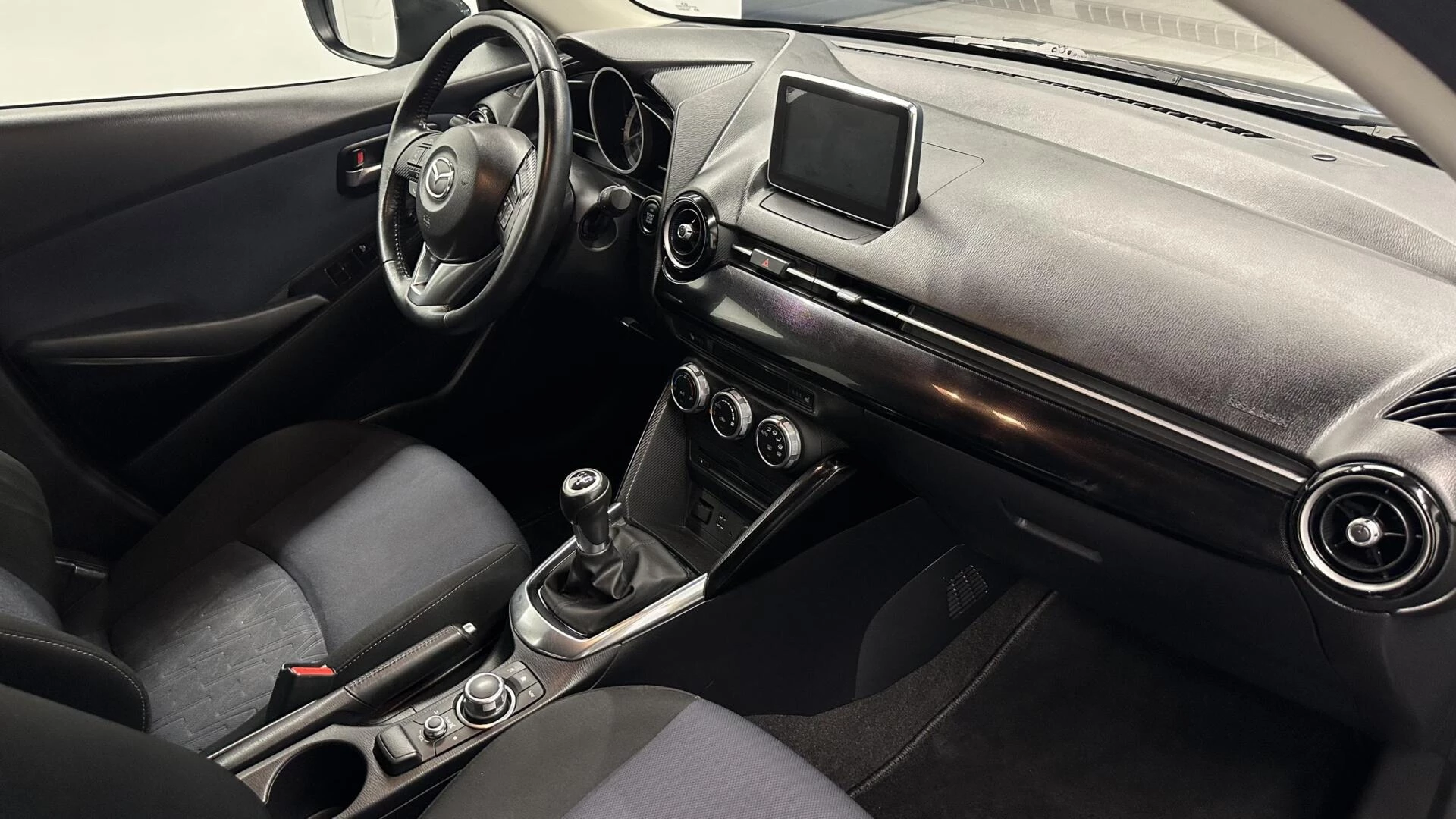 Hoofdafbeelding Mazda 2