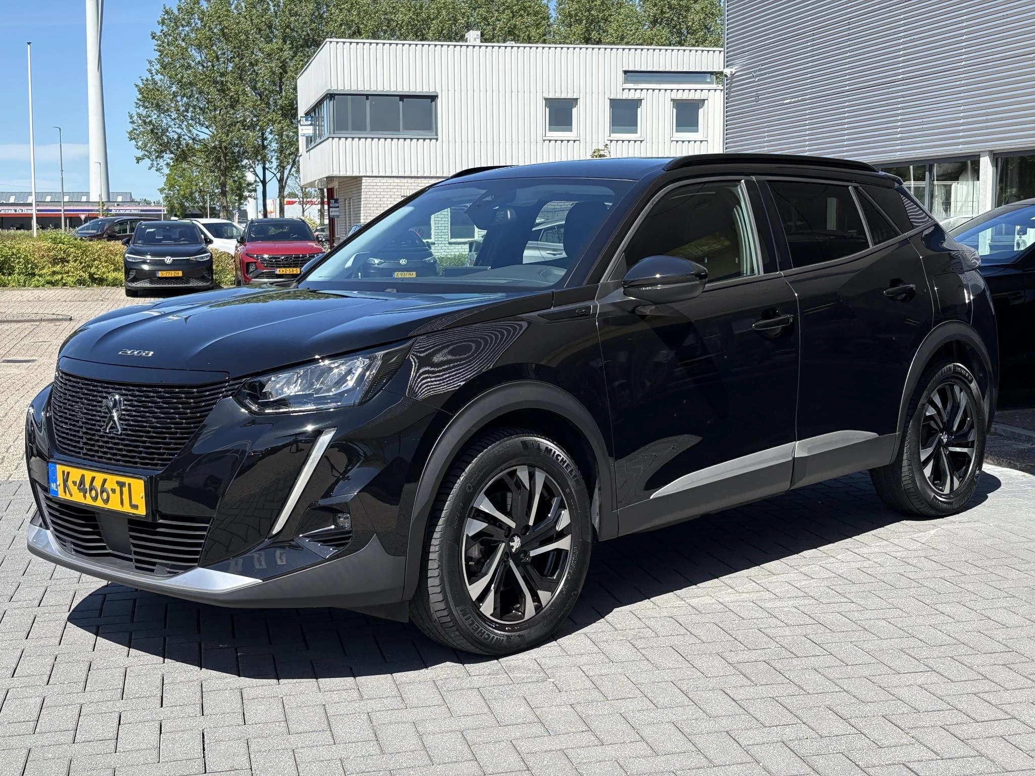 Hoofdafbeelding Peugeot e-2008